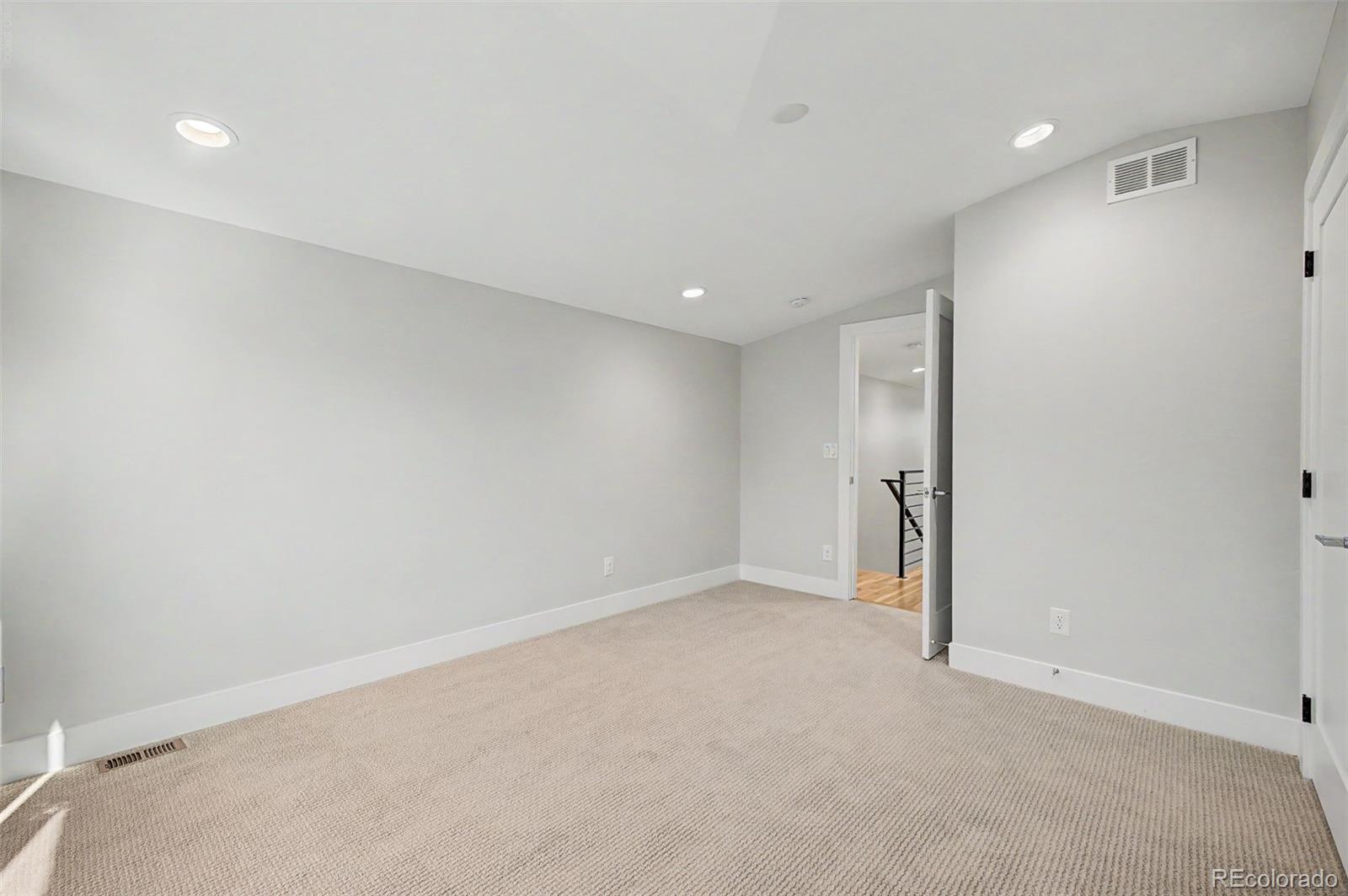 MLS Image #16 for 5472 s nevada street,littleton, Colorado