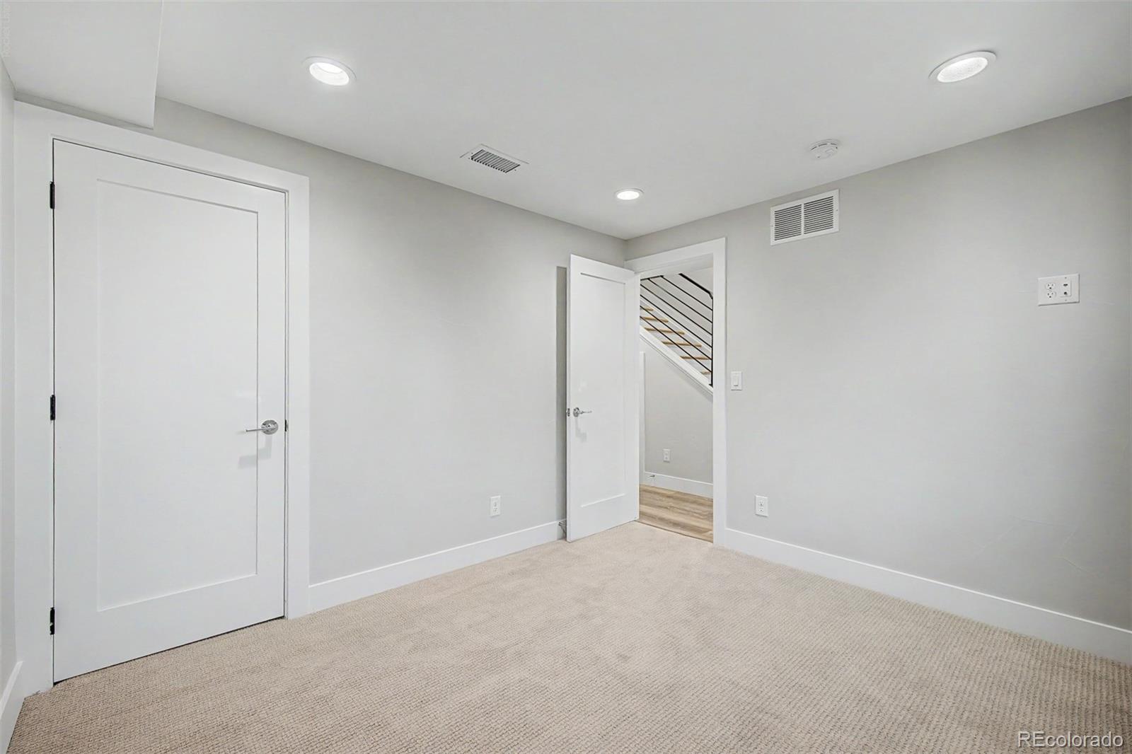MLS Image #22 for 5472 s nevada street,littleton, Colorado