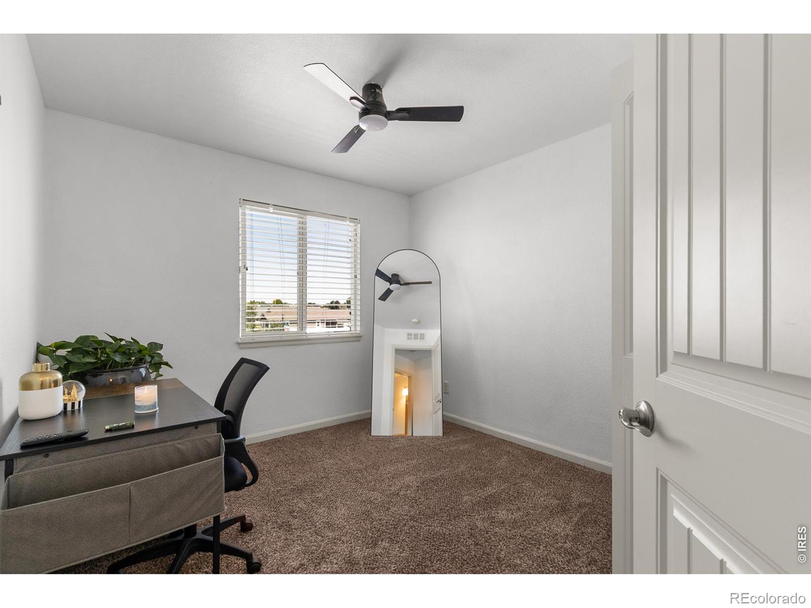 MLS Image #24 for 2421  shooting star way,evans, Colorado