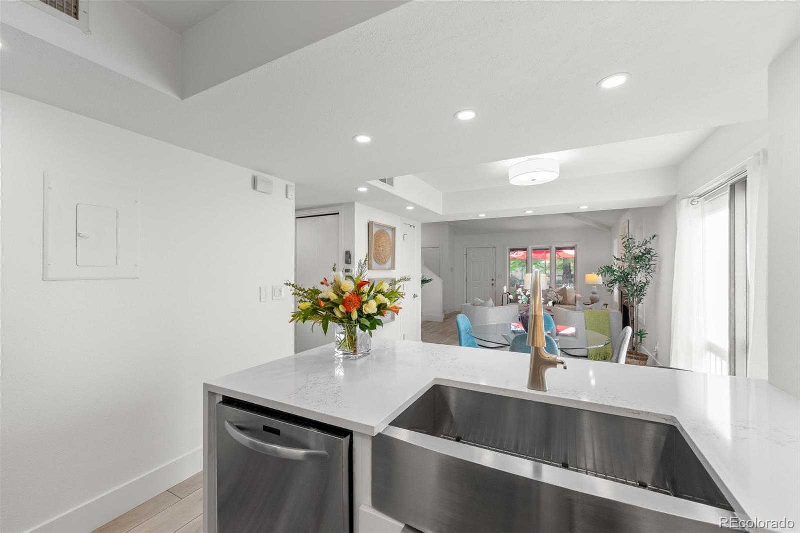 MLS Image #10 for 221 s garfield street,denver, Colorado