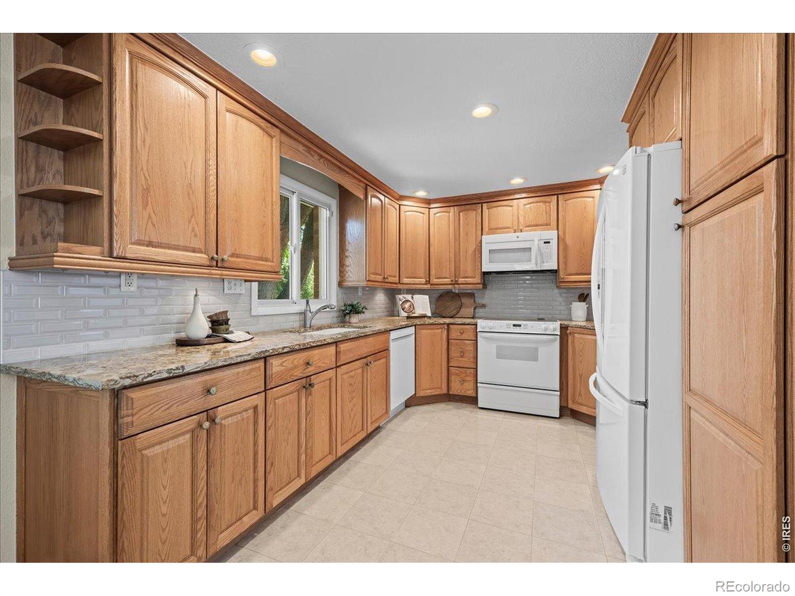 MLS Image #12 for 896  birch street,broomfield, Colorado