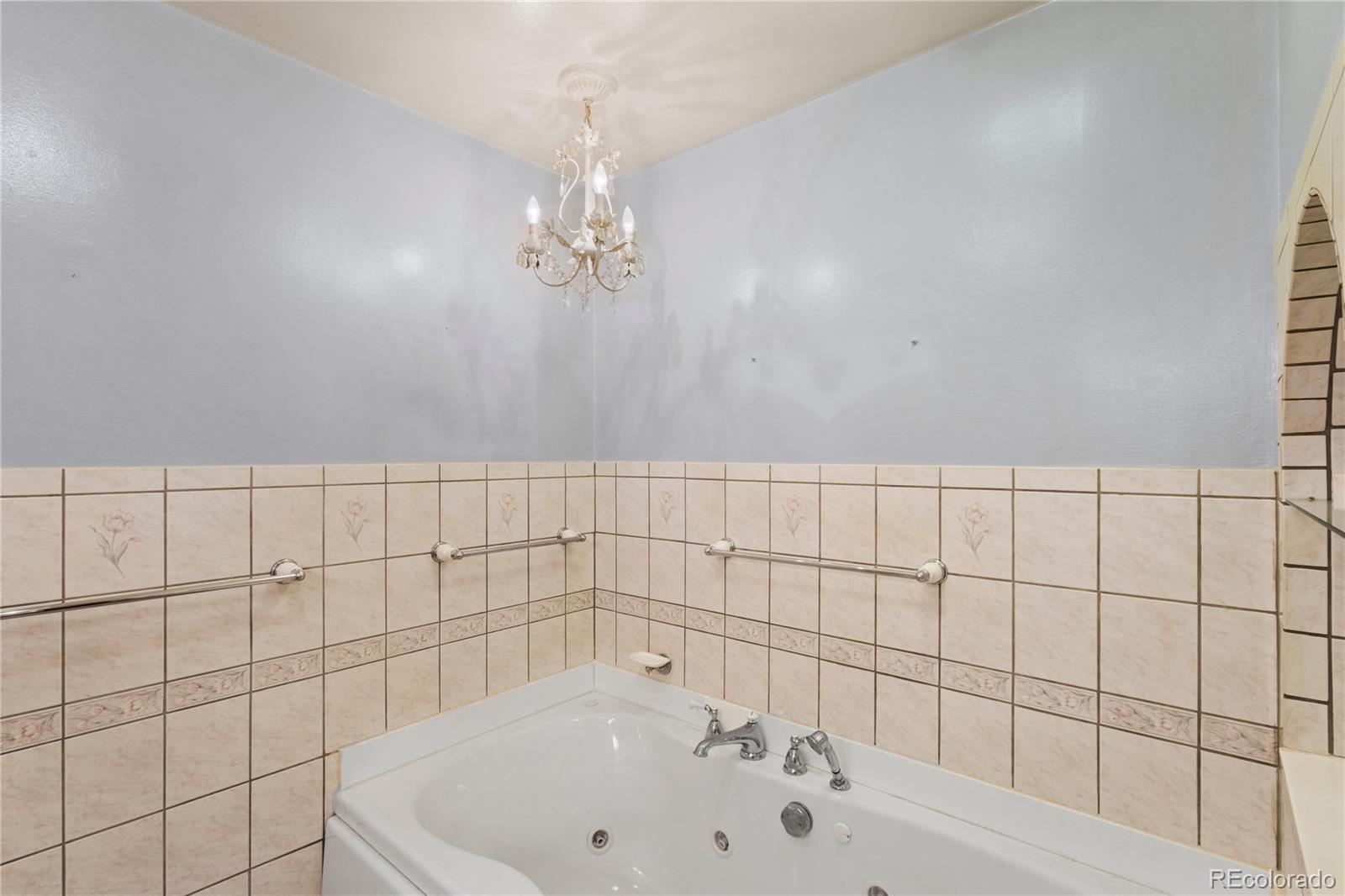 MLS Image #20 for 2773 s mabry way,denver, Colorado