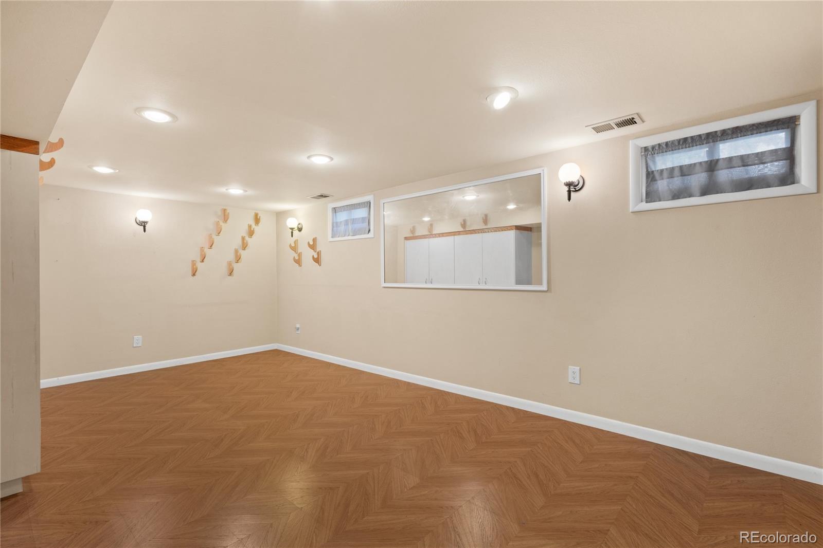 MLS Image #32 for 2773 s mabry way,denver, Colorado