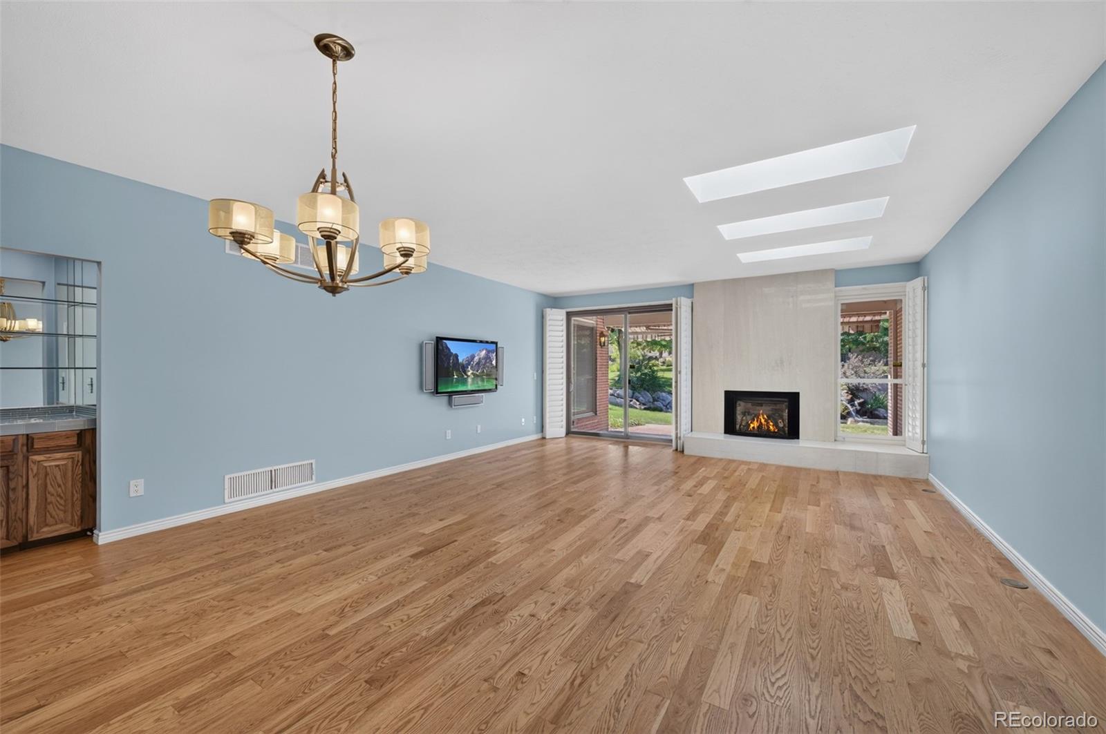 MLS Image #10 for 2800 s university boulevard,denver, Colorado