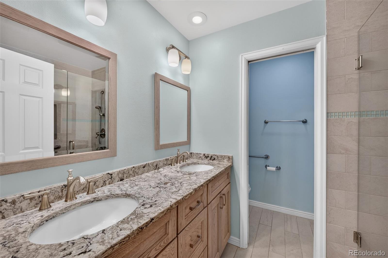 MLS Image #17 for 2800 s university boulevard,denver, Colorado