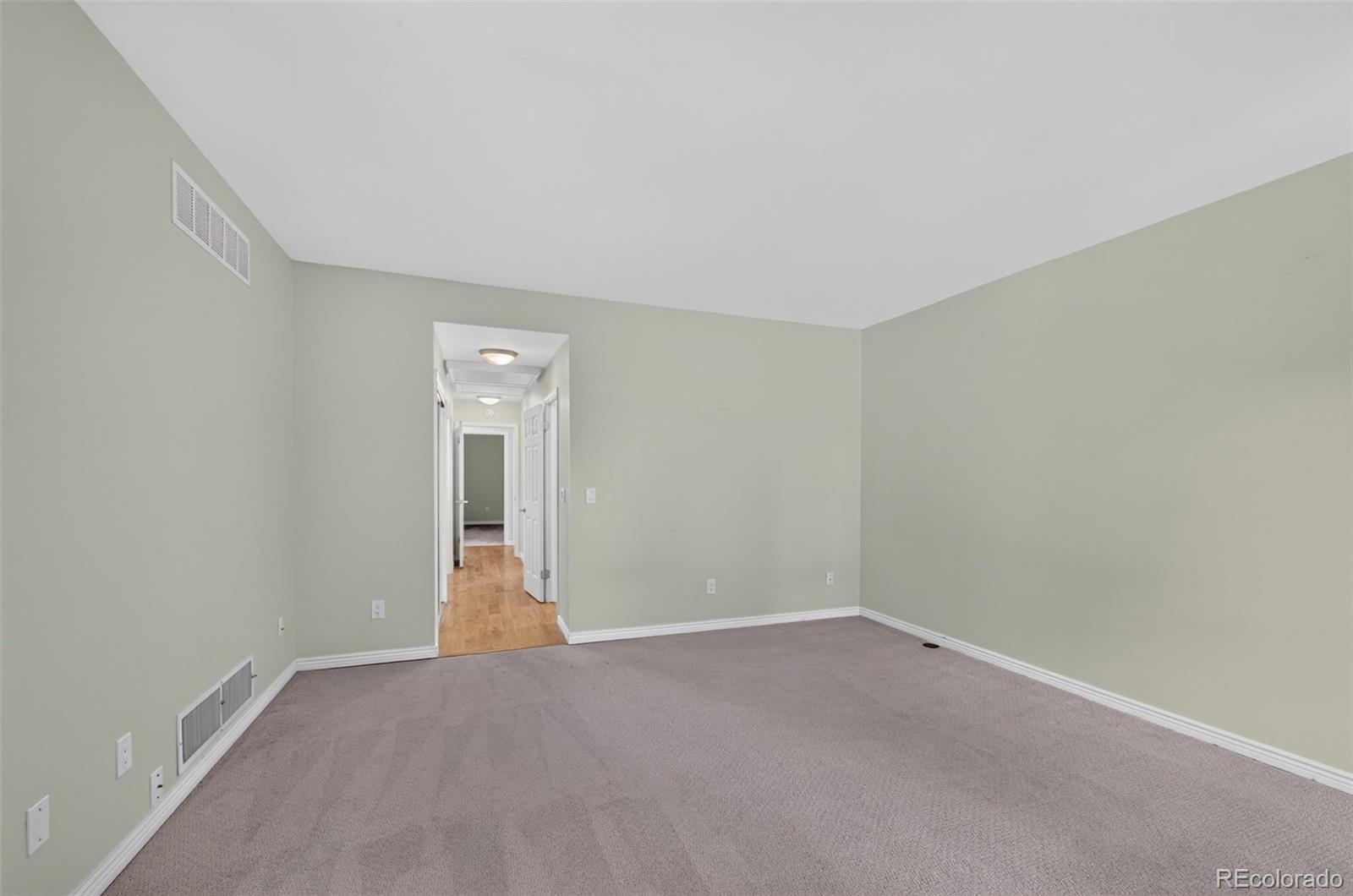 MLS Image #23 for 2800 s university boulevard,denver, Colorado