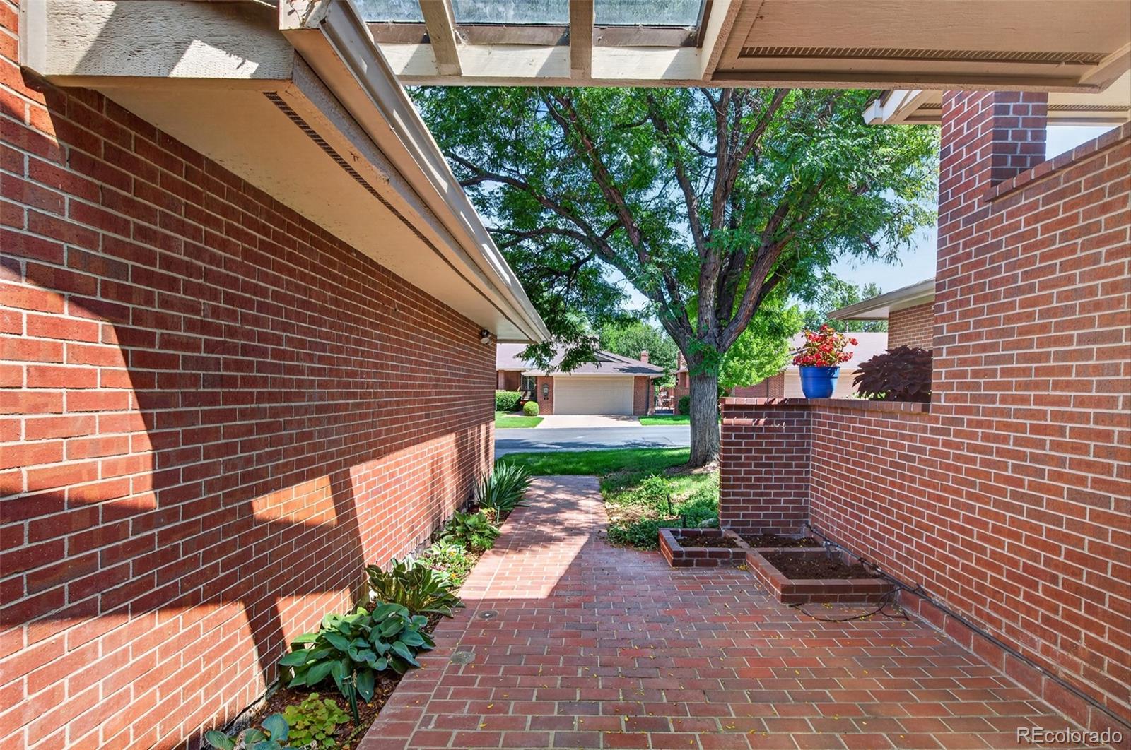 MLS Image #5 for 2800 s university boulevard,denver, Colorado