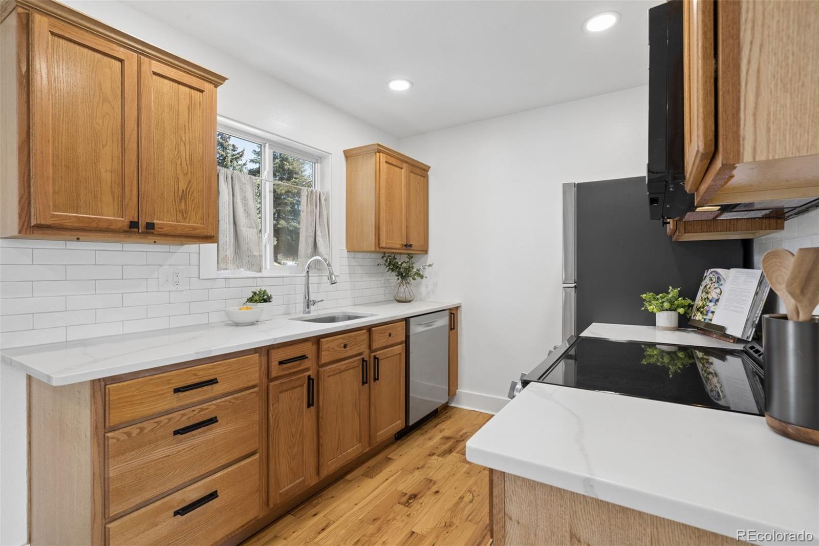 MLS Image #9 for 3704  surrey lane,colorado springs, Colorado