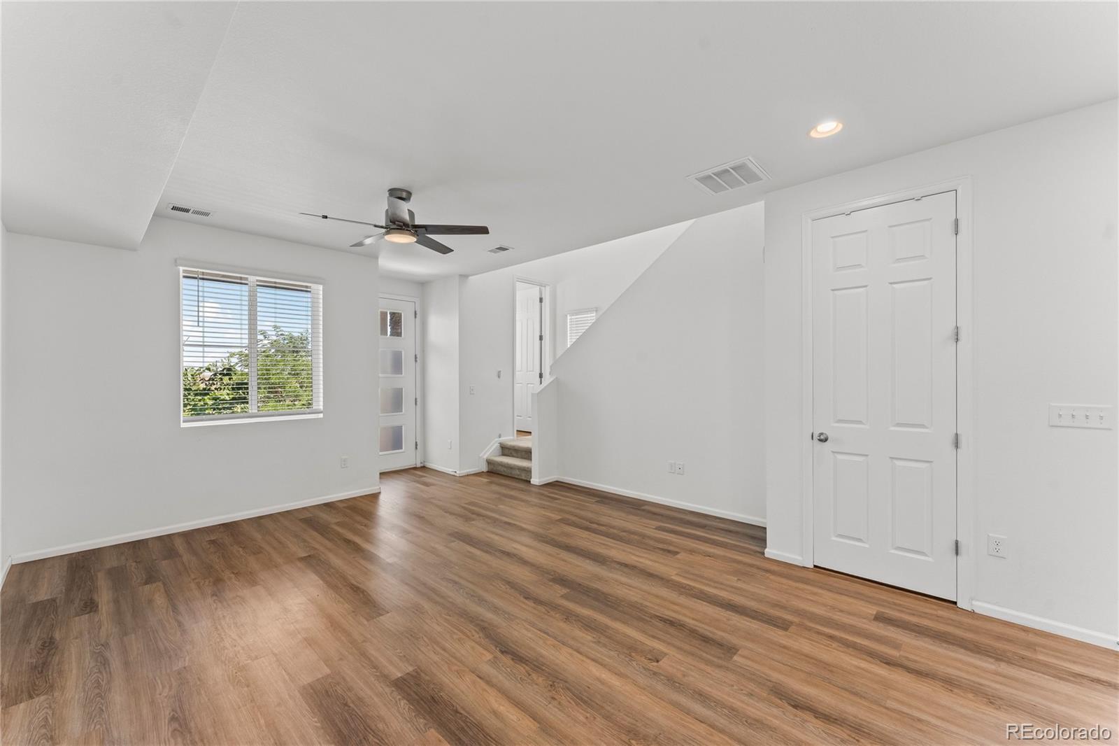 MLS Image #10 for 24223 e 41st avenue,aurora, Colorado