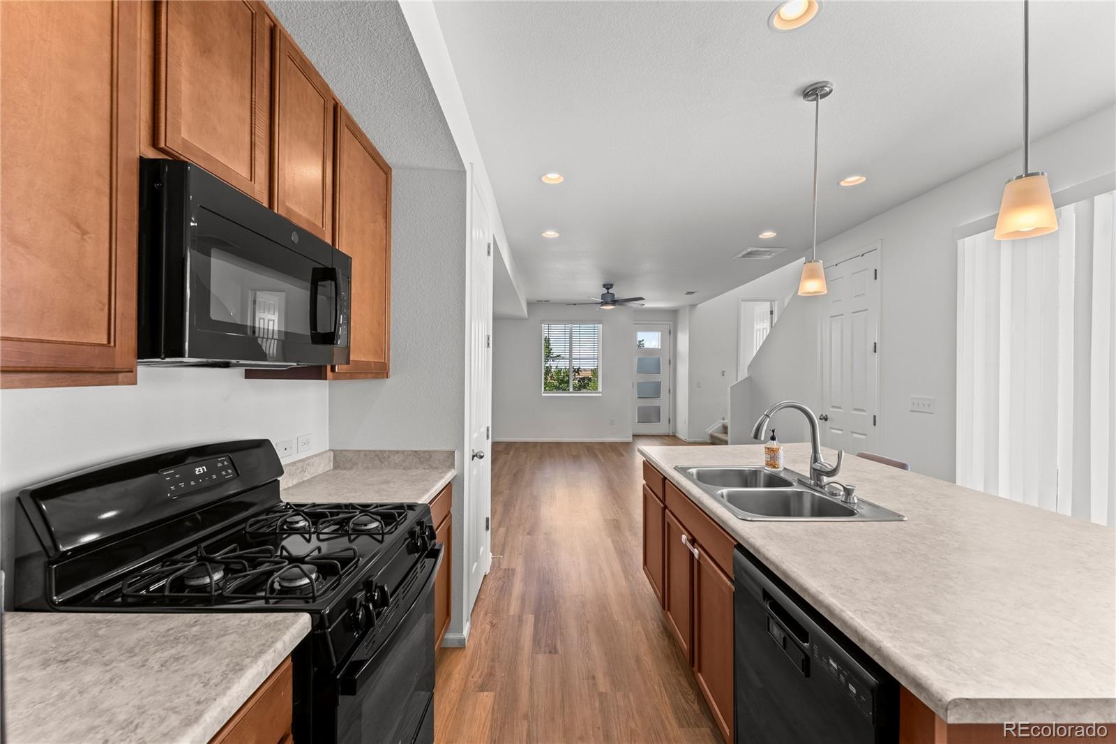 MLS Image #7 for 24223 e 41st avenue,aurora, Colorado