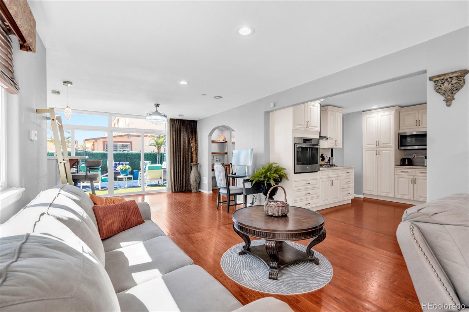 MLS Image #13 for 4860  crown boulevard,denver, Colorado