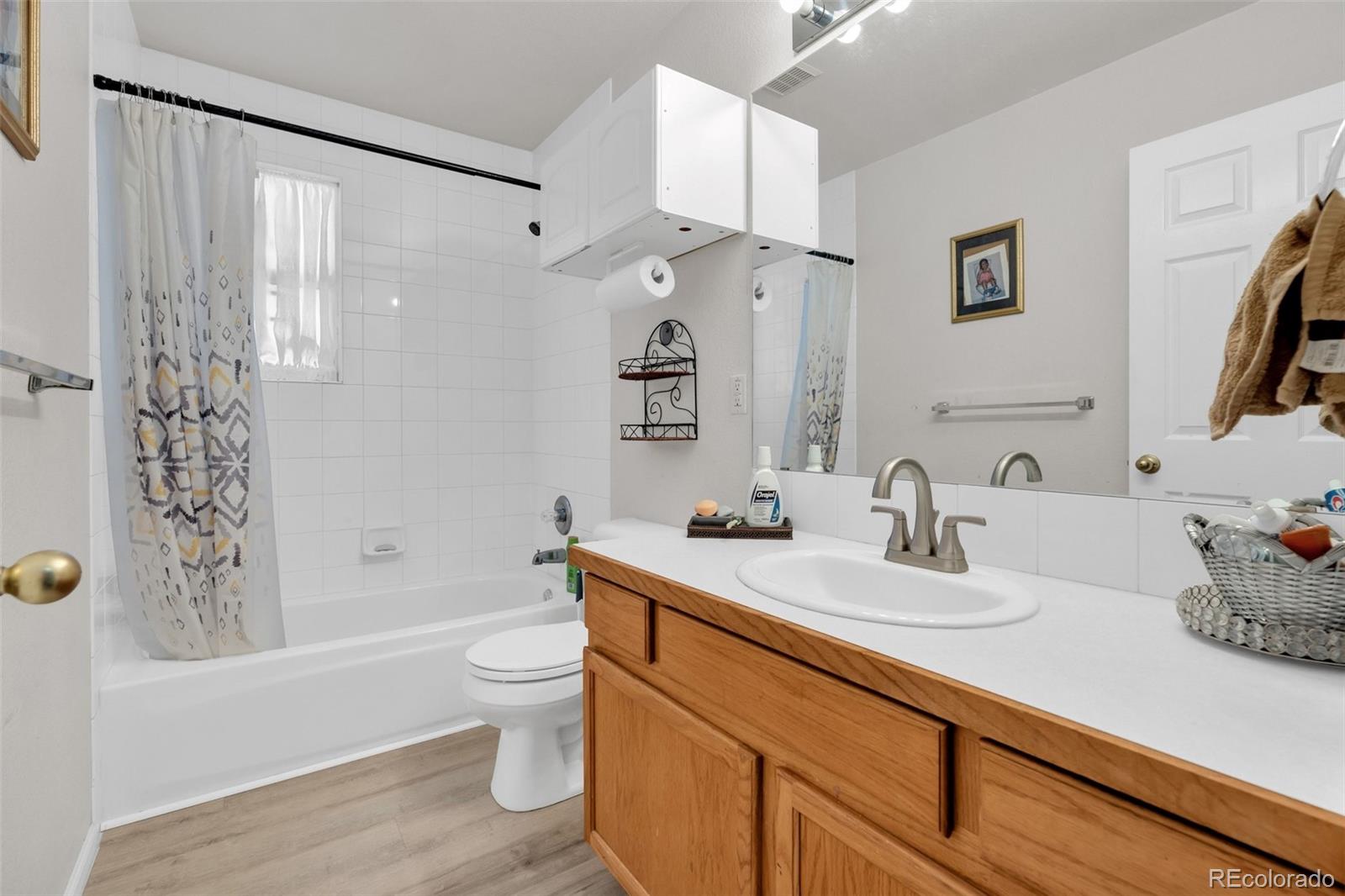 MLS Image #33 for 4860  crown boulevard,denver, Colorado