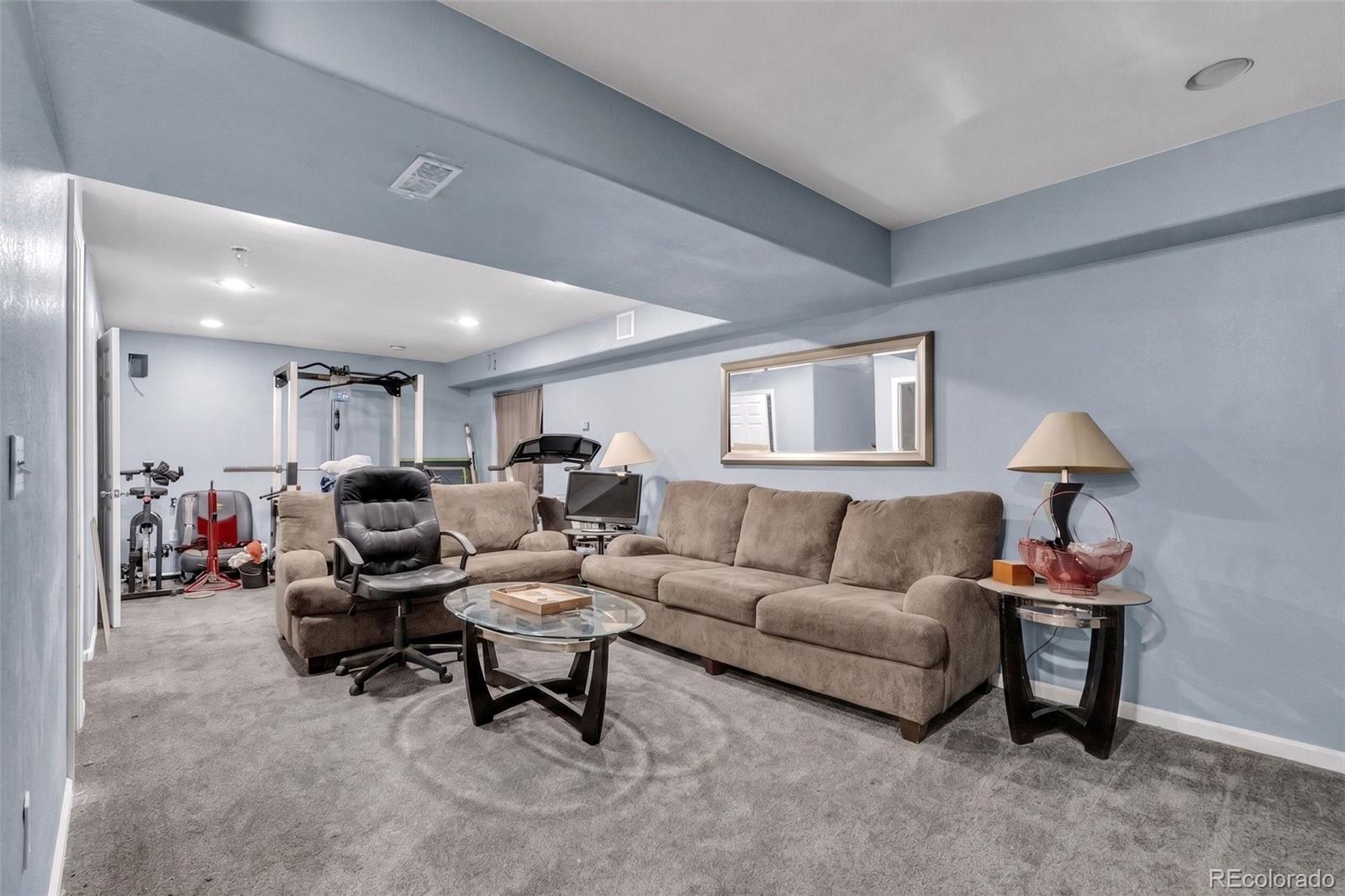 MLS Image #41 for 4860  crown boulevard,denver, Colorado