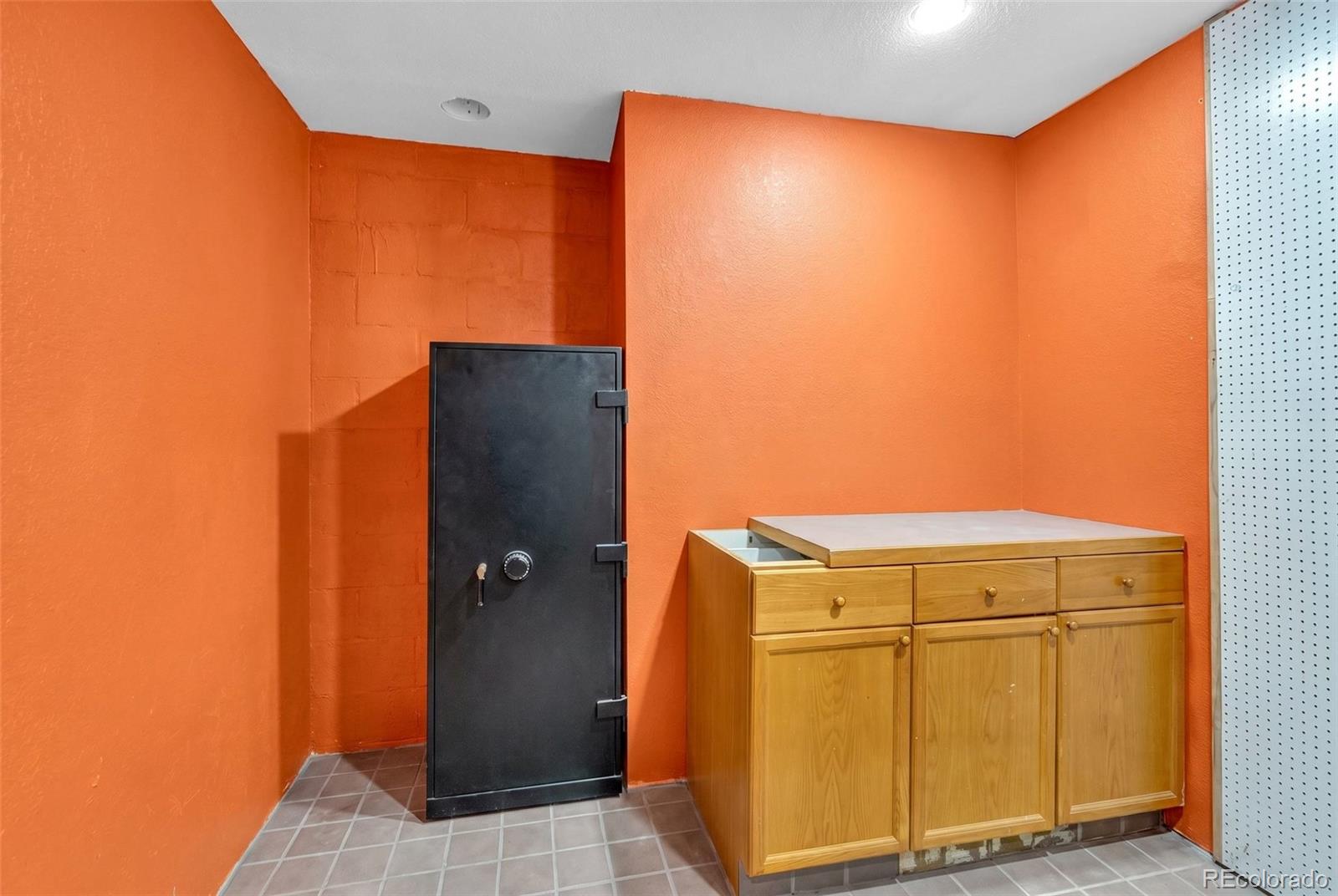 MLS Image #44 for 4860  crown boulevard,denver, Colorado