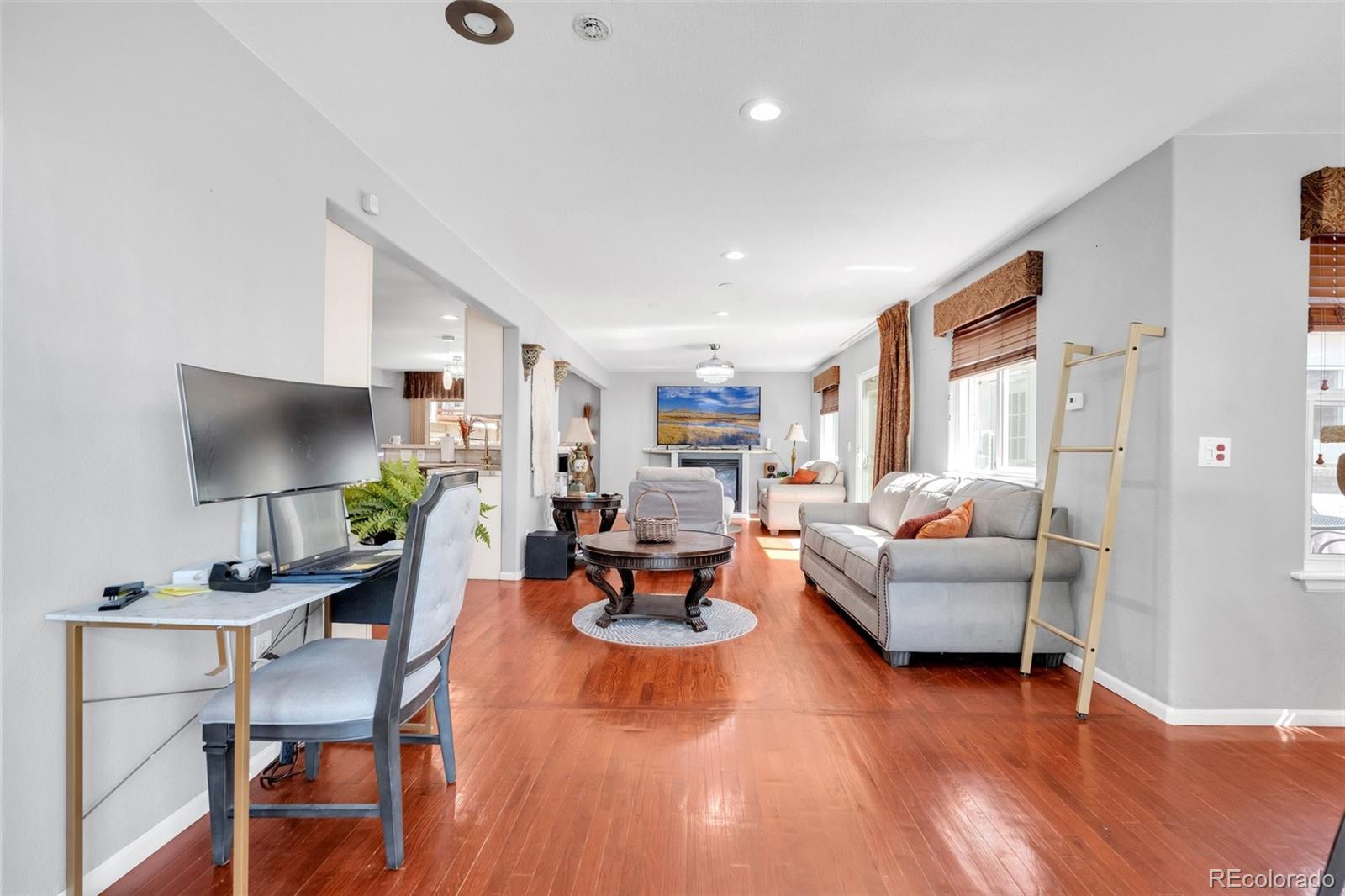 MLS Image #8 for 4860  crown boulevard,denver, Colorado