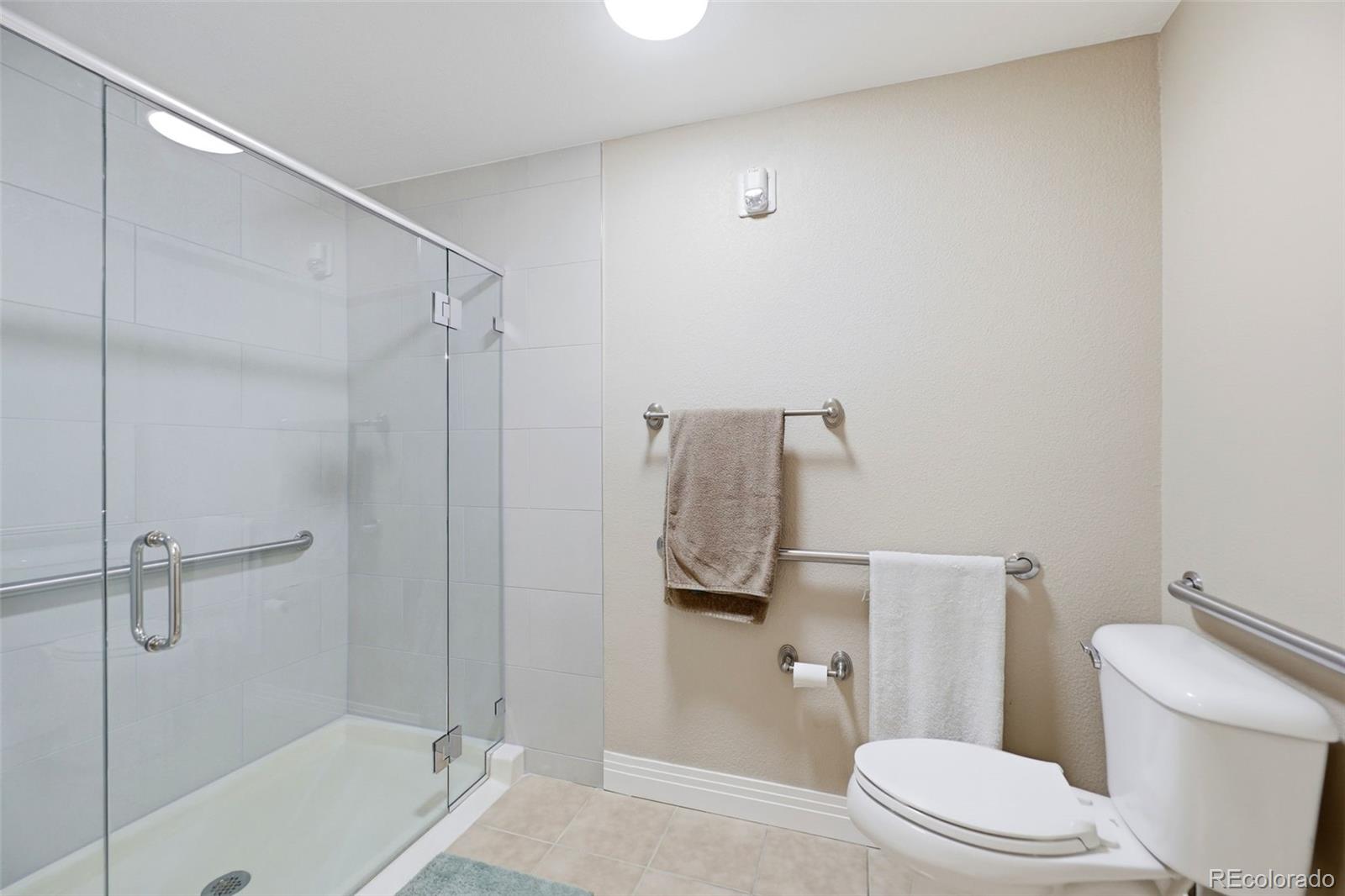 MLS Image #13 for 9059 e panorama circle,englewood, Colorado