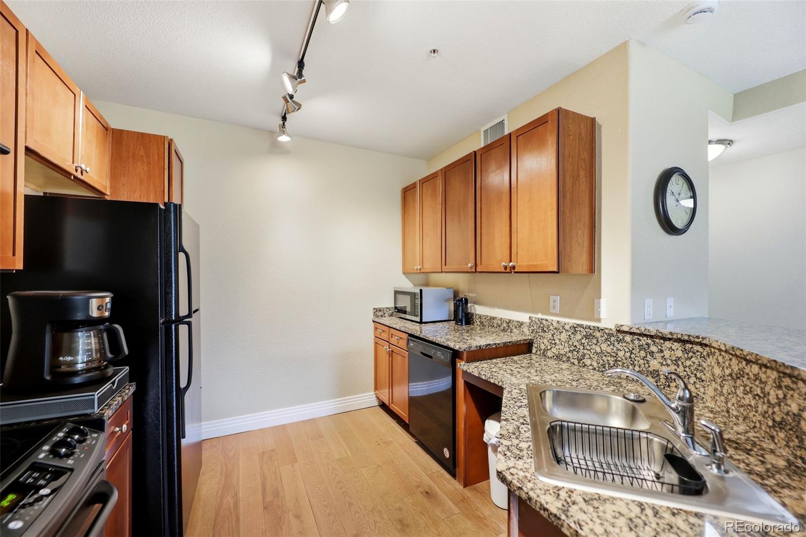 MLS Image #4 for 9059 e panorama circle,englewood, Colorado