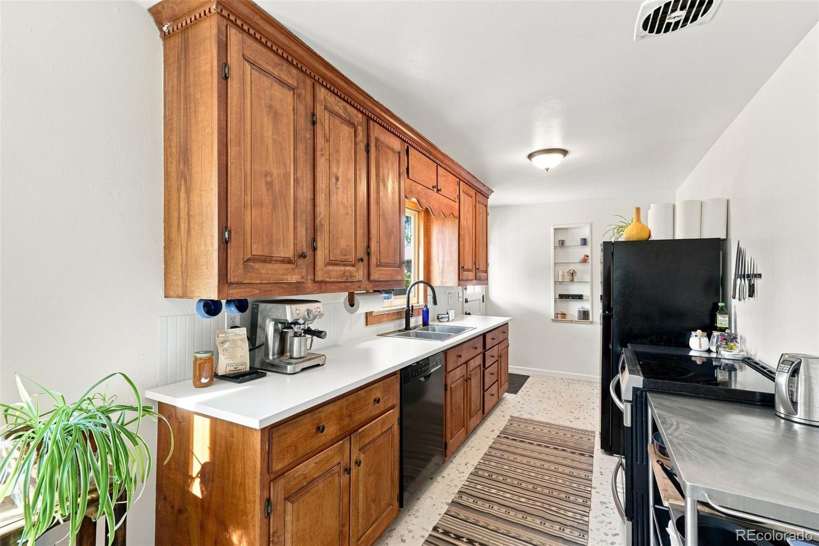 MLS Image #10 for 690  skeel street,brighton, Colorado