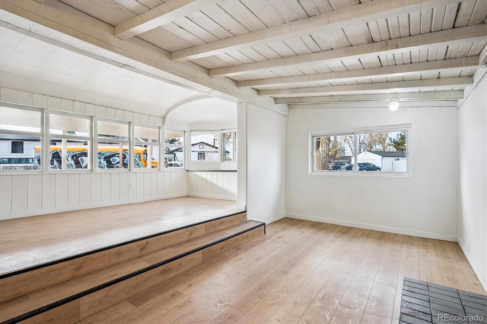 MLS Image #8 for 2110  eagle circle,aurora, Colorado