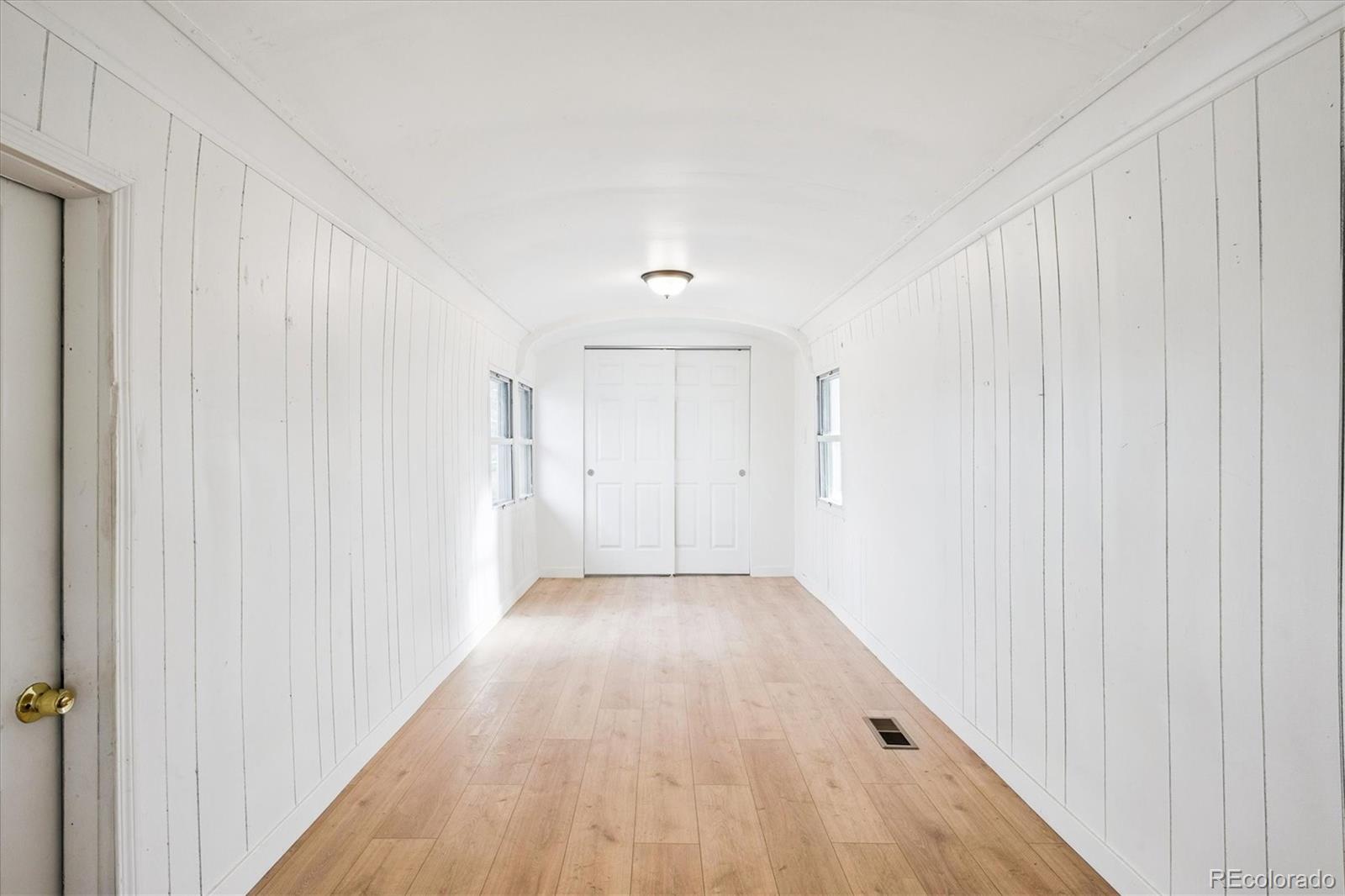 MLS Image #9 for 2110  eagle circle,aurora, Colorado