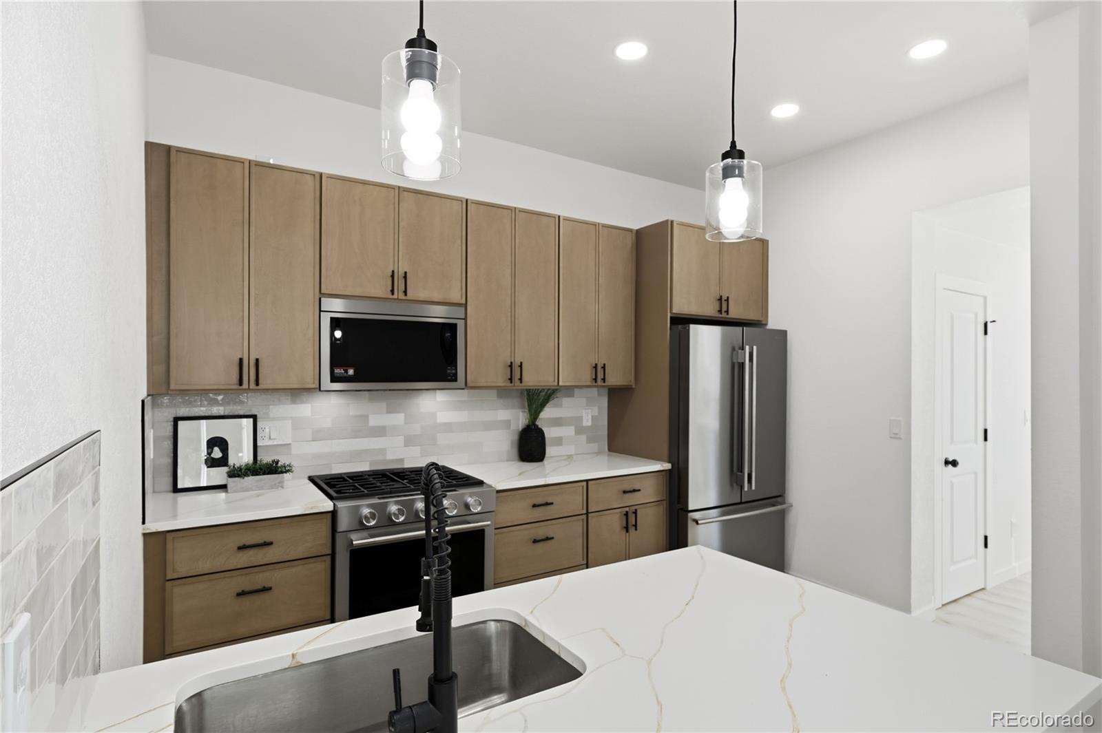 MLS Image #16 for 662 s logan street,denver, Colorado