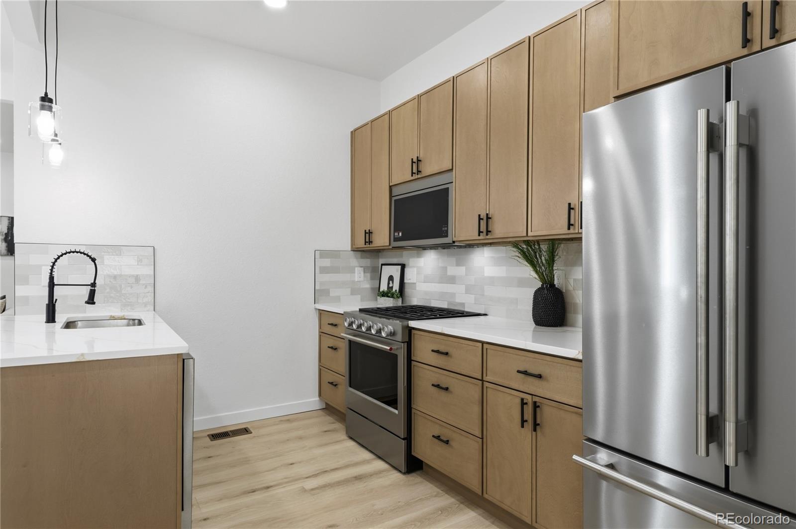 MLS Image #18 for 662 s logan street,denver, Colorado