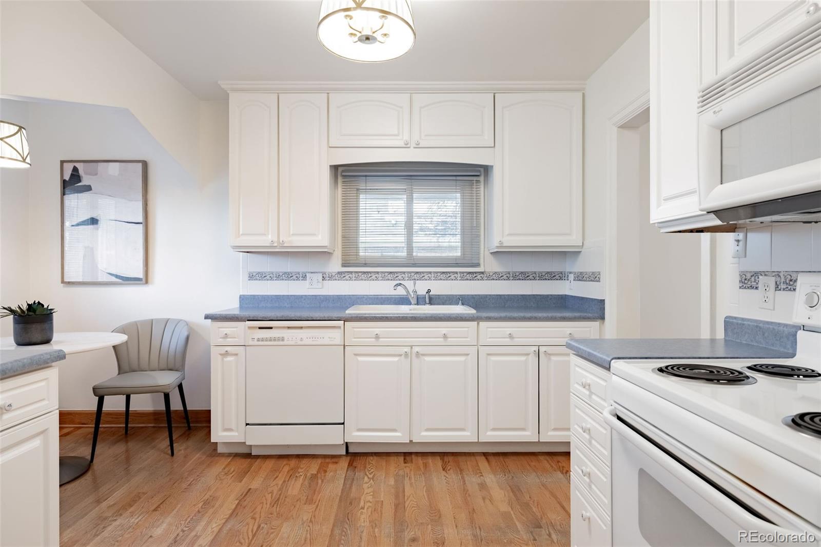 MLS Image #14 for 4524  montview boulevard,denver, Colorado