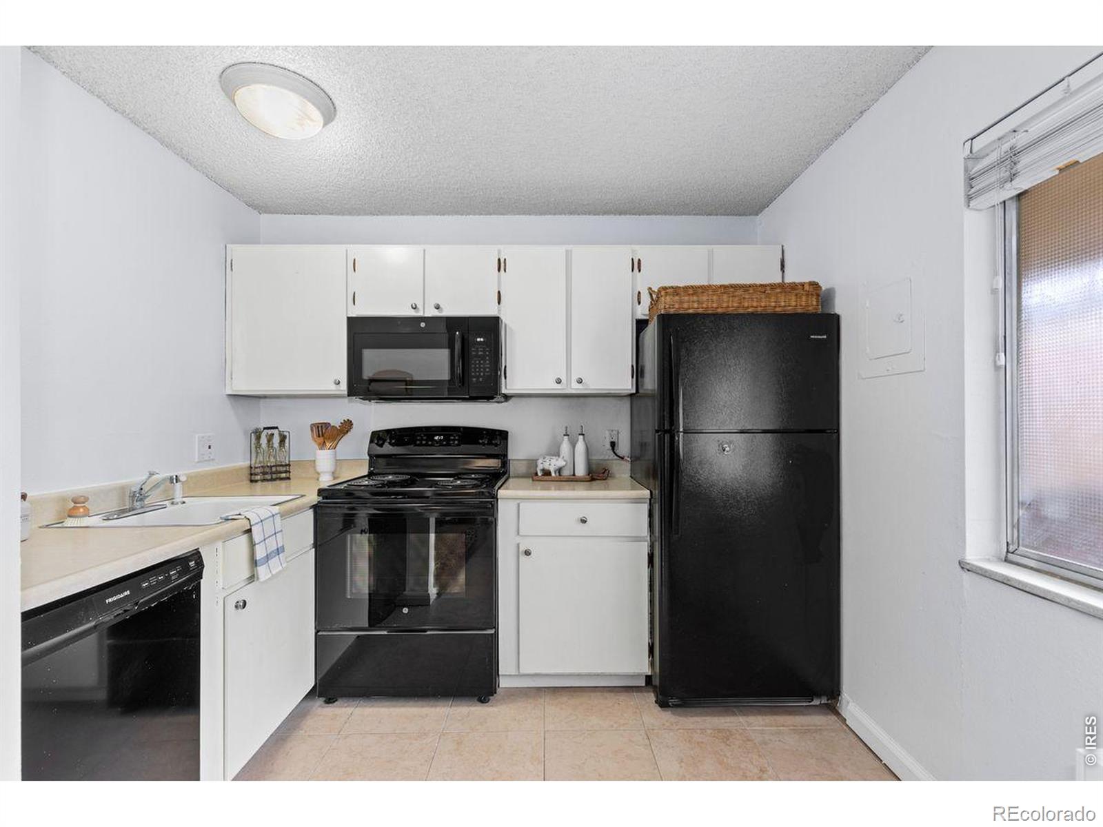 MLS Image #5 for 3161  madison avenue,boulder, Colorado