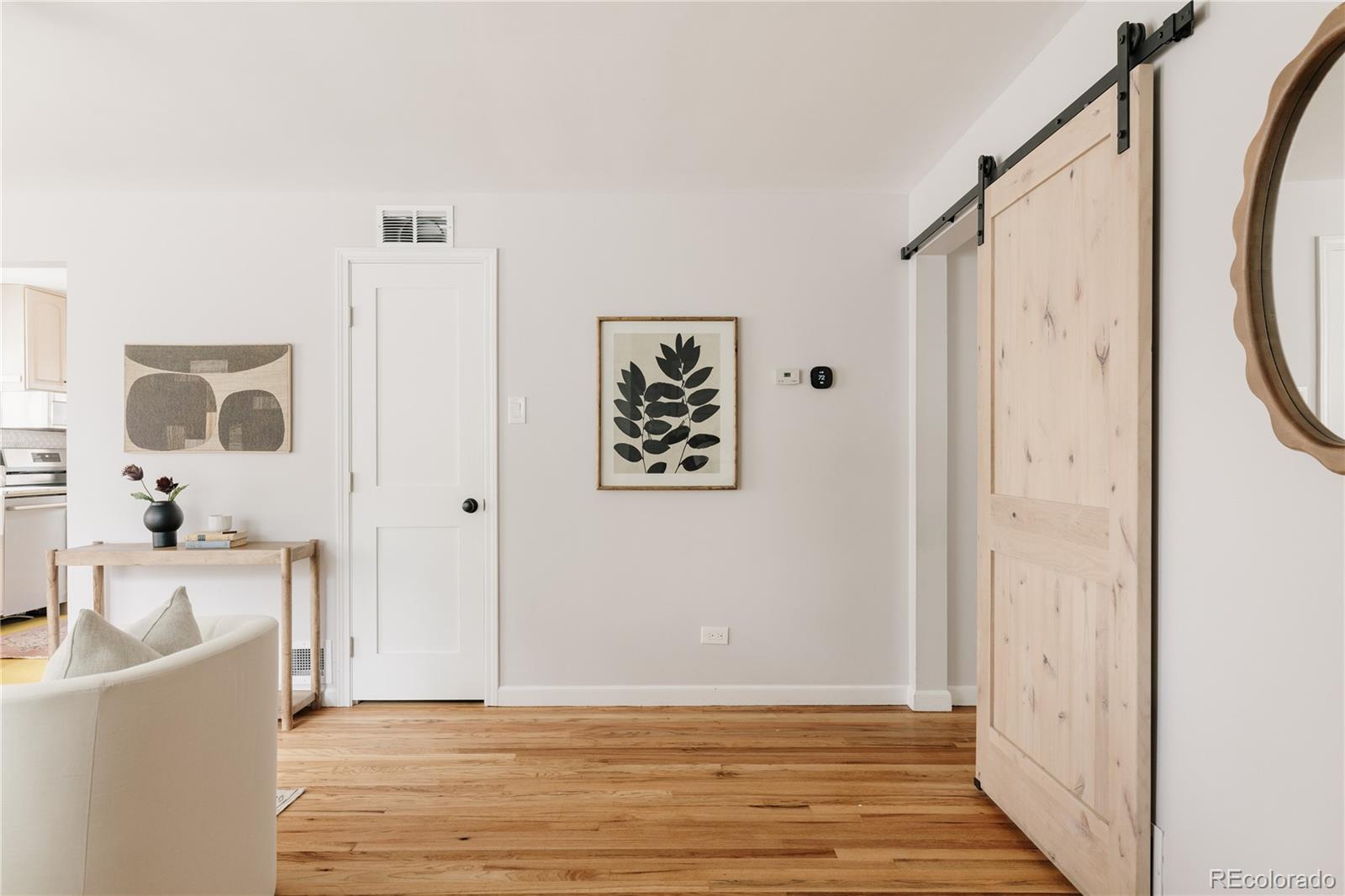 MLS Image #3 for 1120 n locust street,denver, Colorado