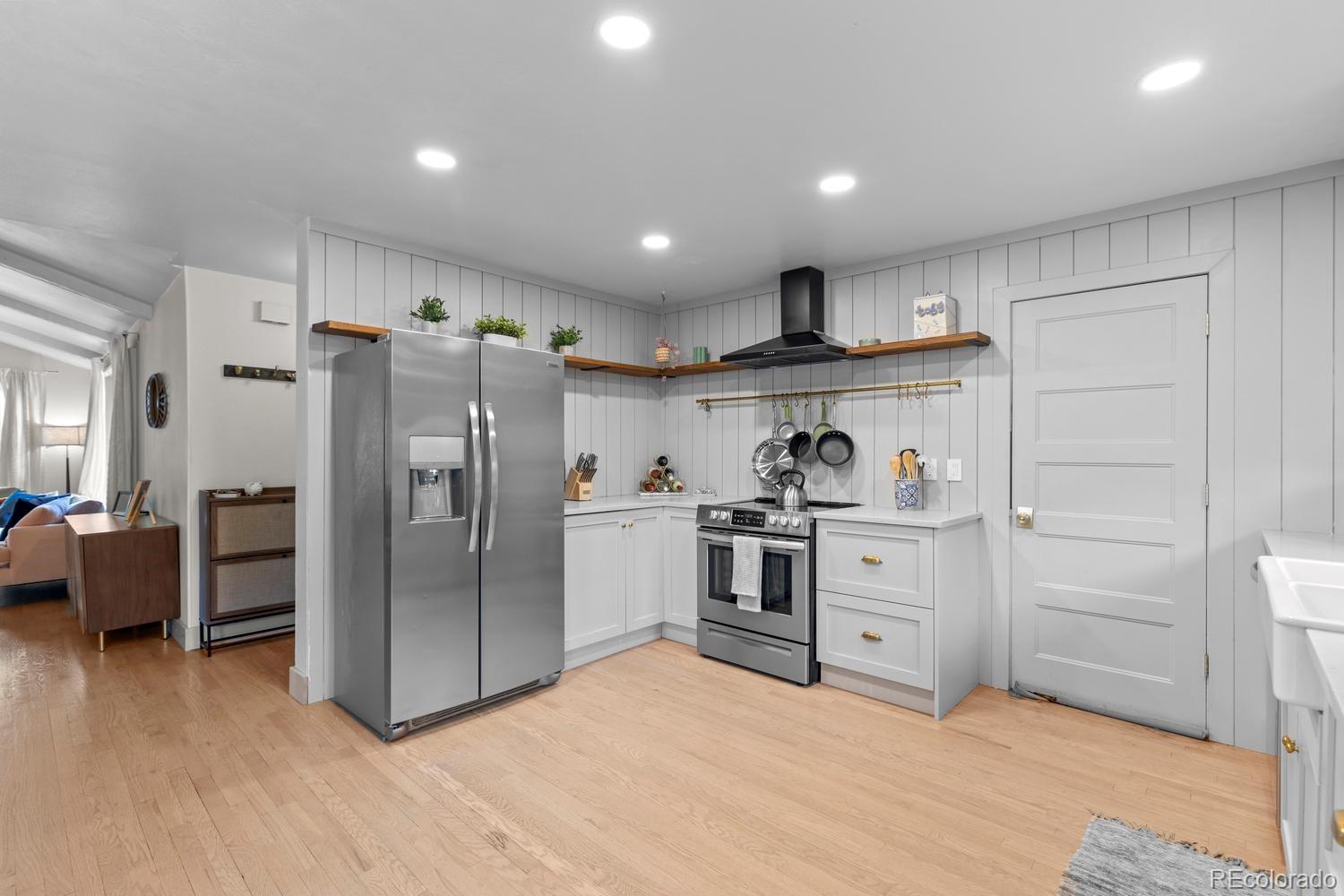 MLS Image #15 for 4488 e lake circle,centennial, Colorado
