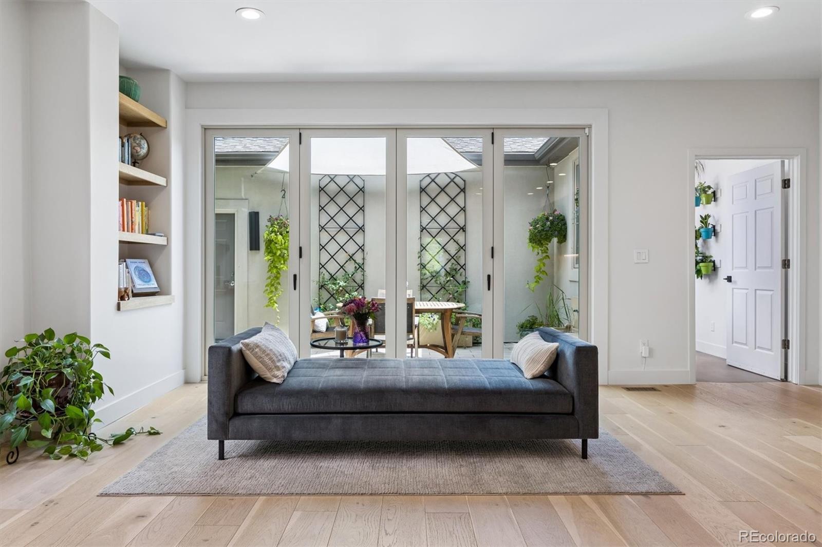 MLS Image #15 for 544  monroe street,denver, Colorado