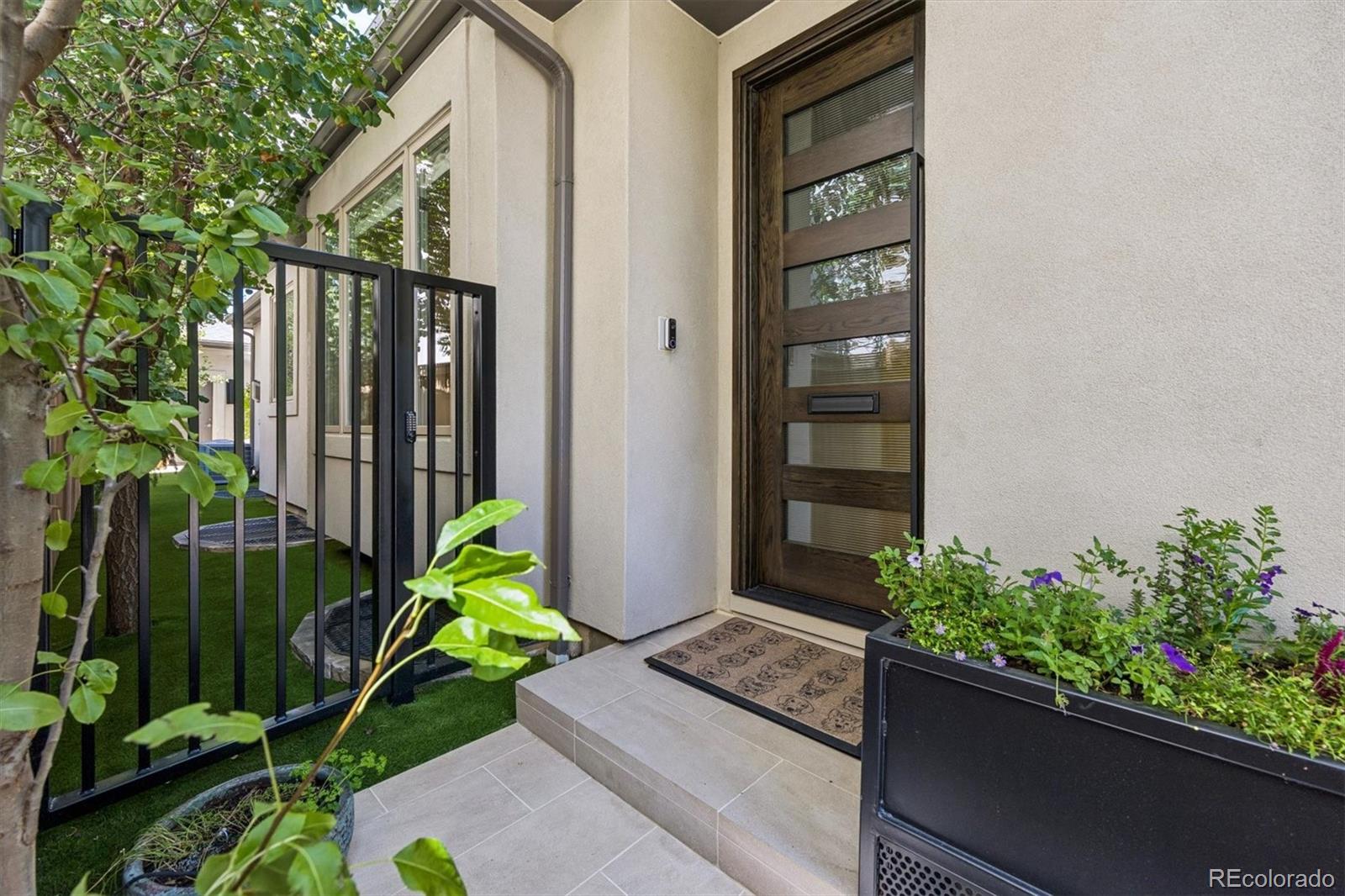 MLS Image #3 for 544  monroe street,denver, Colorado