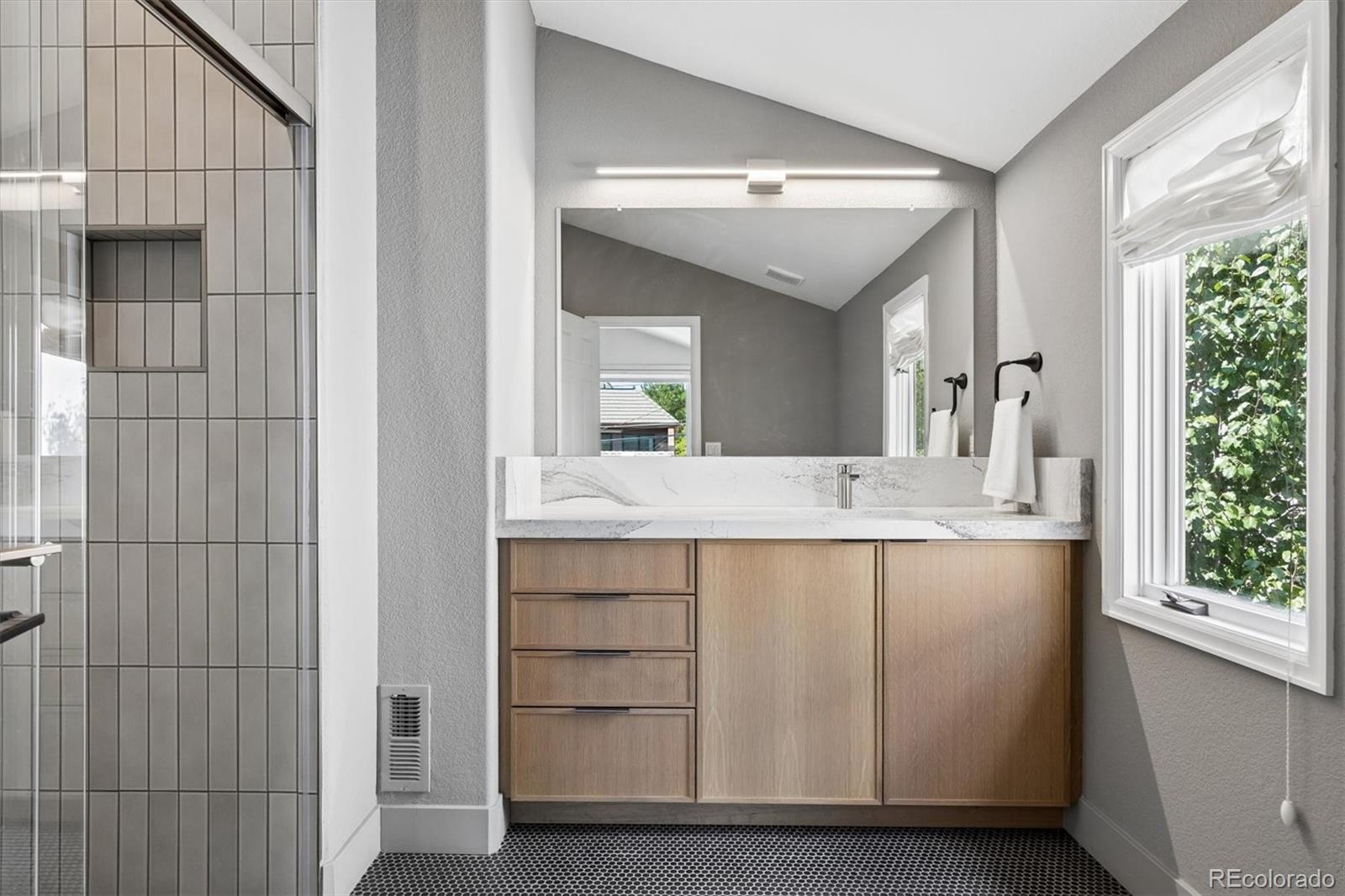 MLS Image #36 for 544  monroe street,denver, Colorado