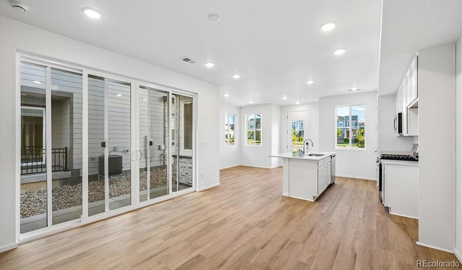 MLS Image #10 for 17185 e alameda parkway,aurora, Colorado