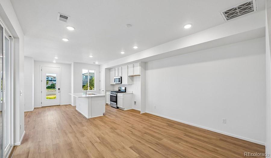 MLS Image #11 for 17185 e alameda parkway,aurora, Colorado