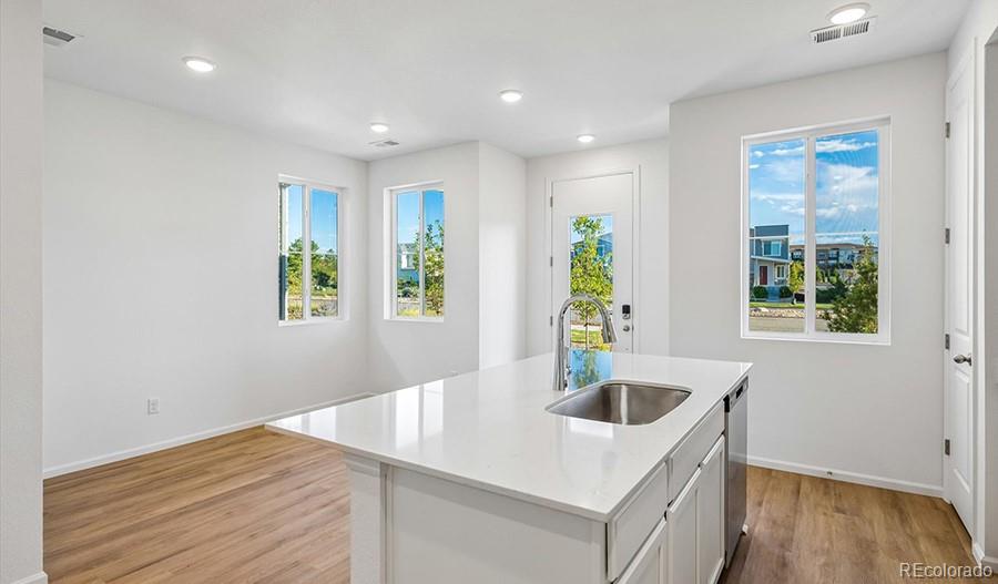 MLS Image #3 for 17185 e alameda parkway,aurora, Colorado