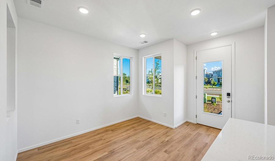MLS Image #4 for 17185 e alameda parkway,aurora, Colorado