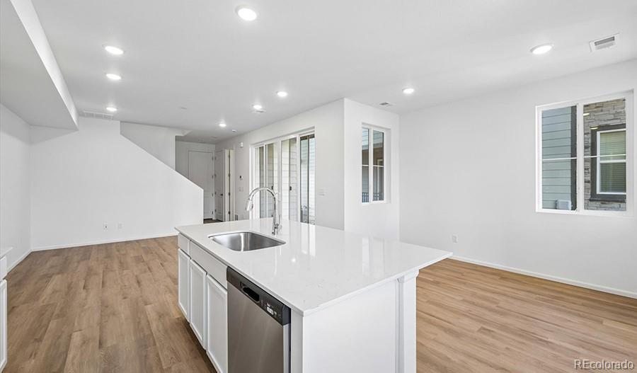 MLS Image #7 for 17185 e alameda parkway,aurora, Colorado
