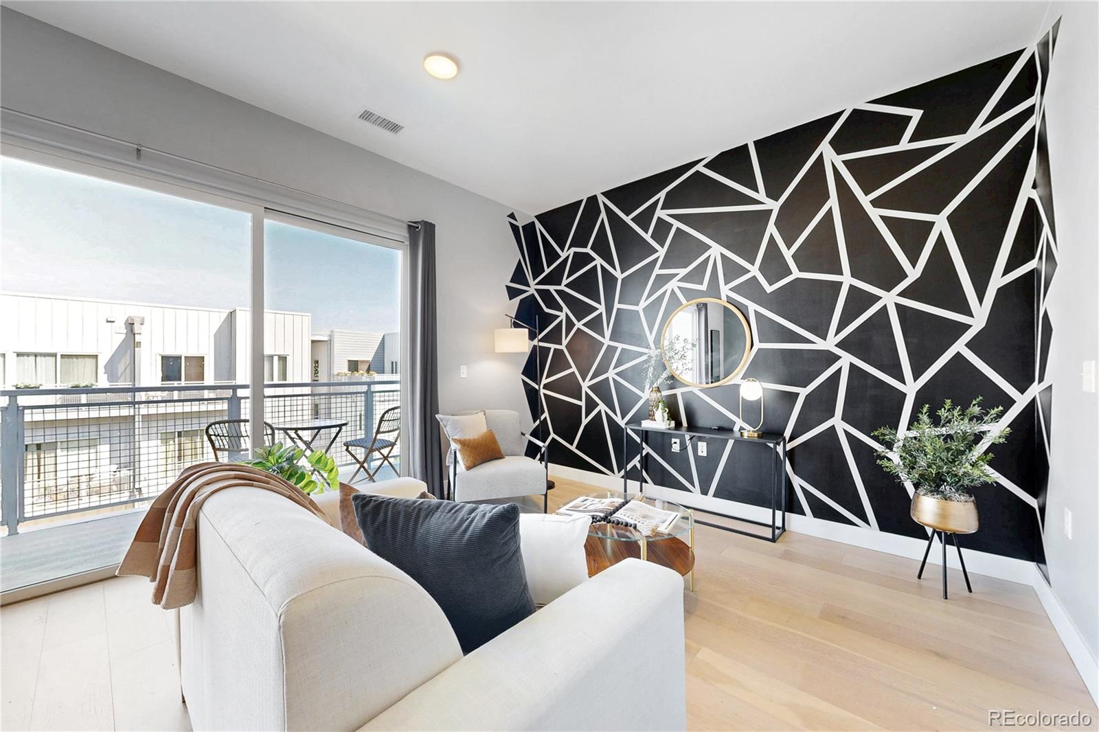 MLS Image #2 for 2525  arapahoe street rd305,denver, Colorado