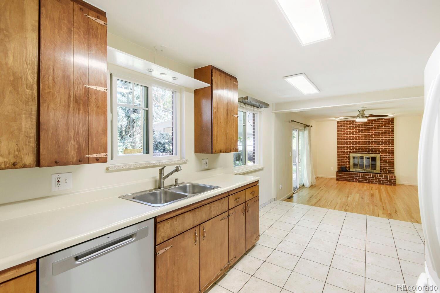 MLS Image #8 for 6149 s monroe court,centennial, Colorado