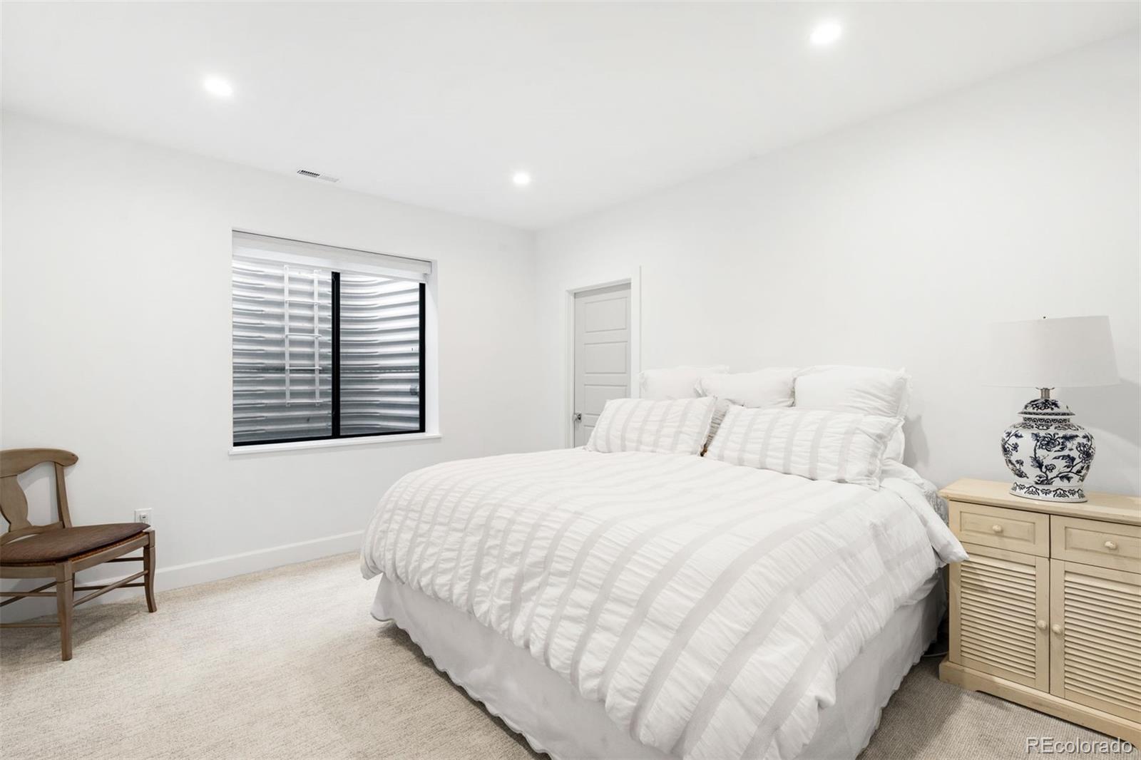 MLS Image #34 for 2697 s clayton street,denver, Colorado