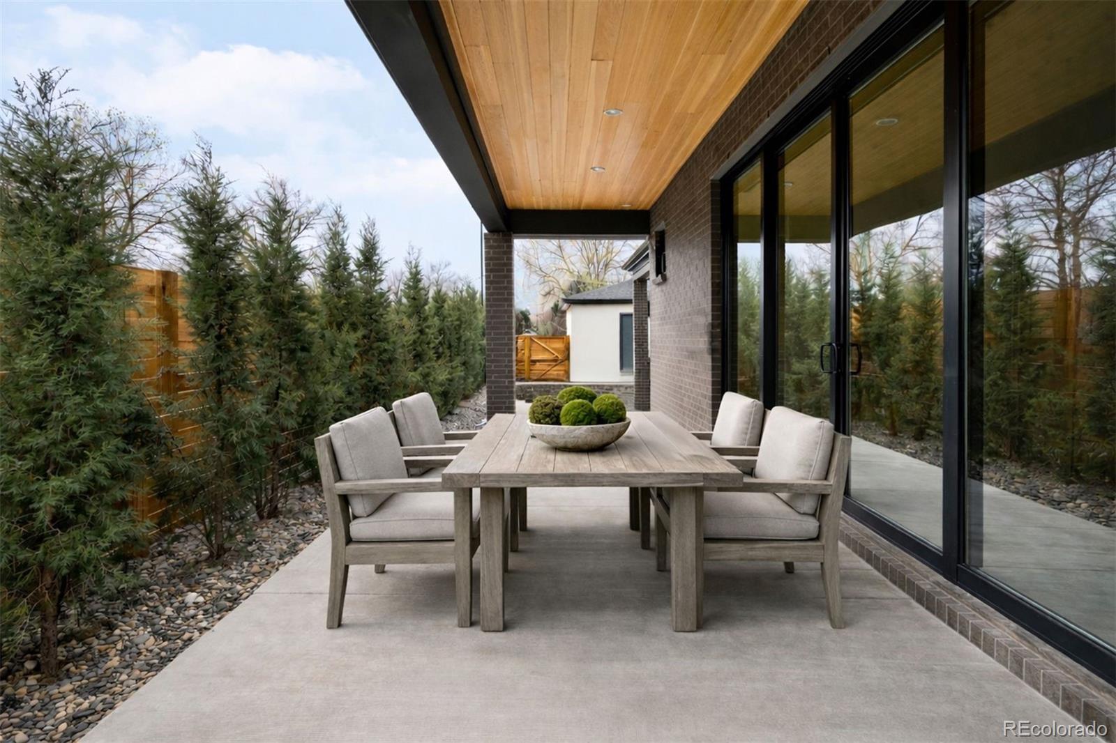 MLS Image #39 for 2697 s clayton street,denver, Colorado