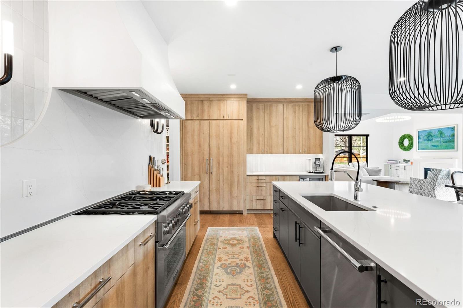MLS Image #4 for 2697 s clayton street,denver, Colorado