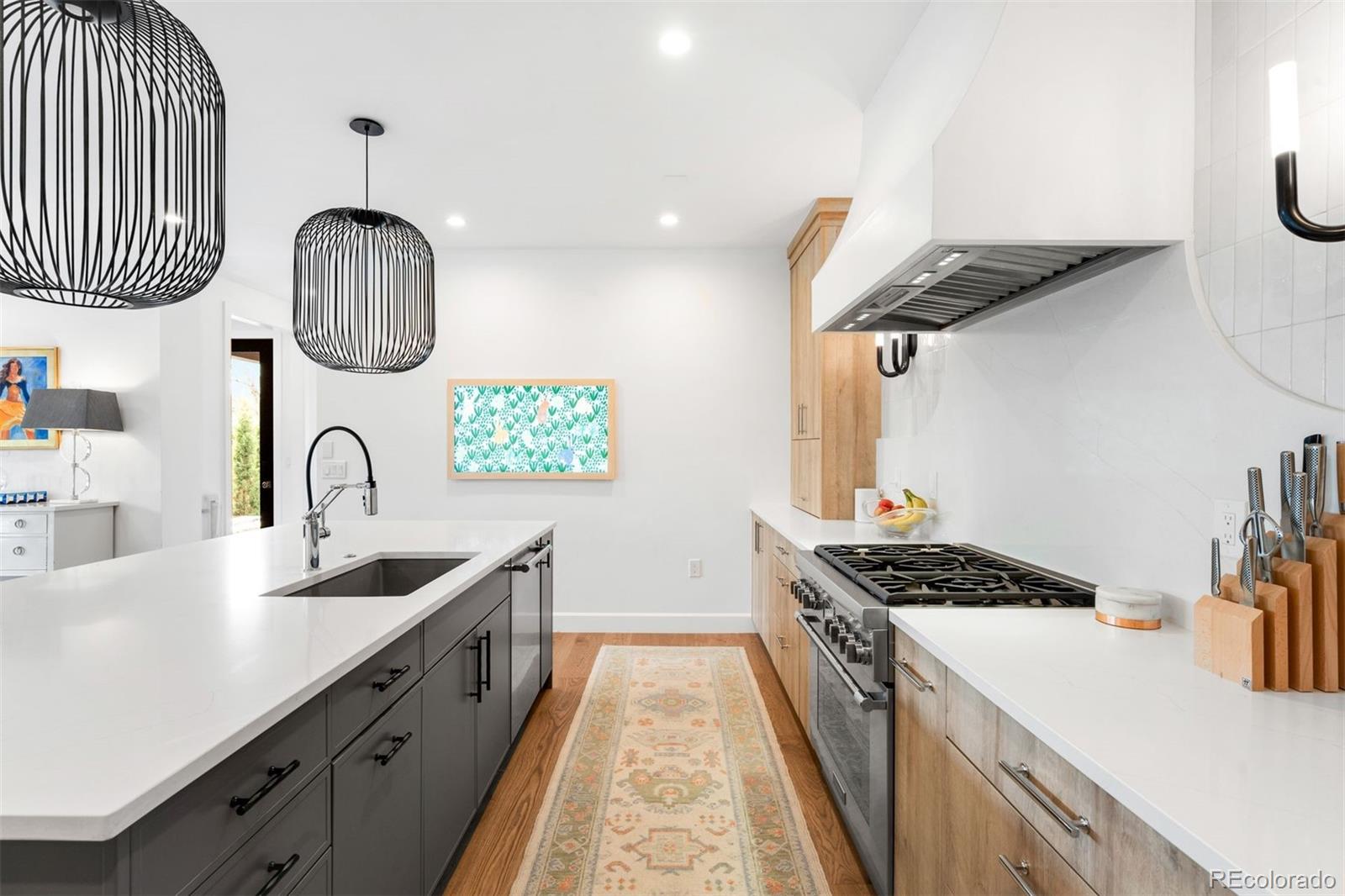 MLS Image #5 for 2697 s clayton street,denver, Colorado
