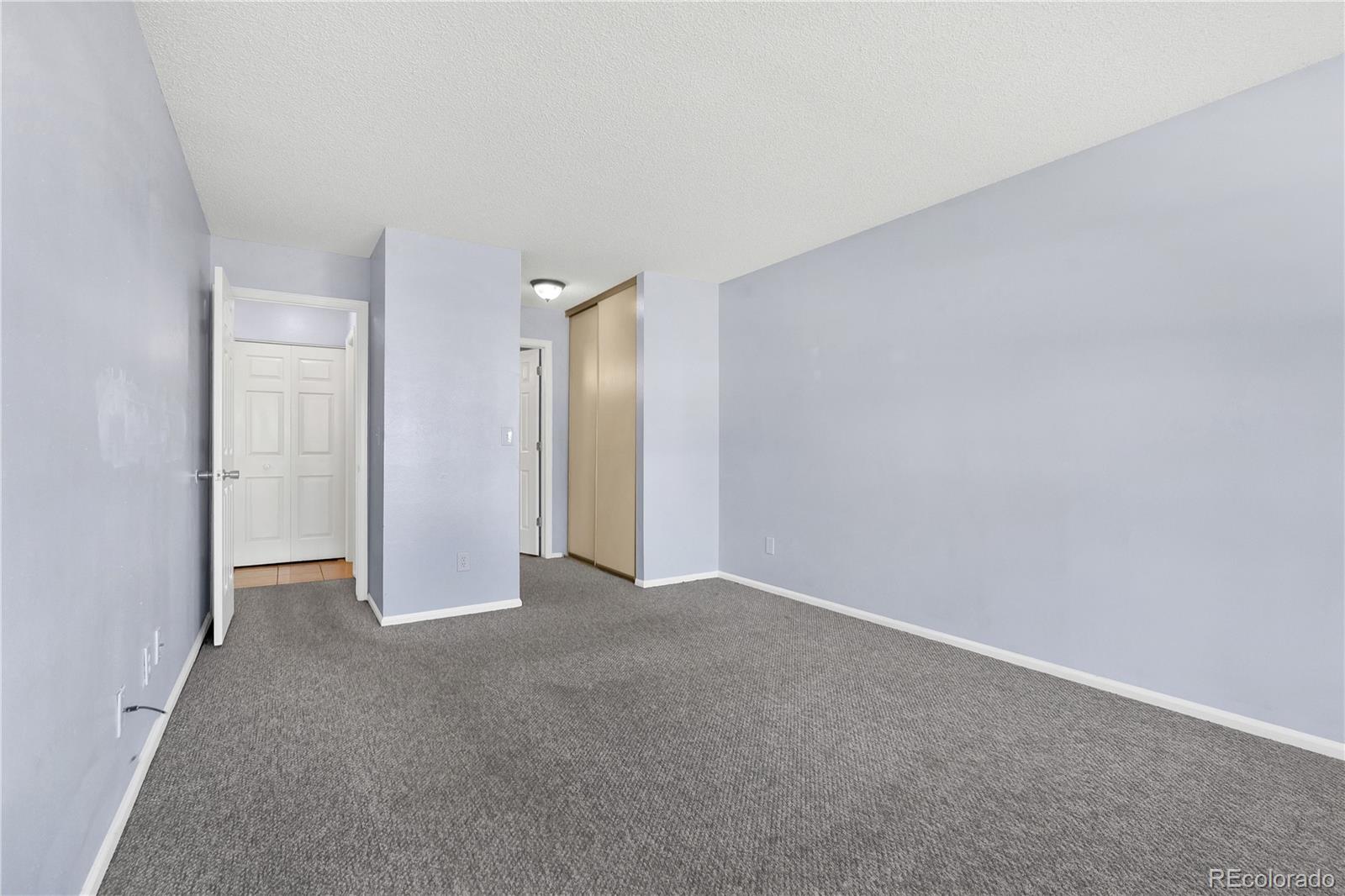 MLS Image #14 for 12524 e pacific circle,aurora, Colorado