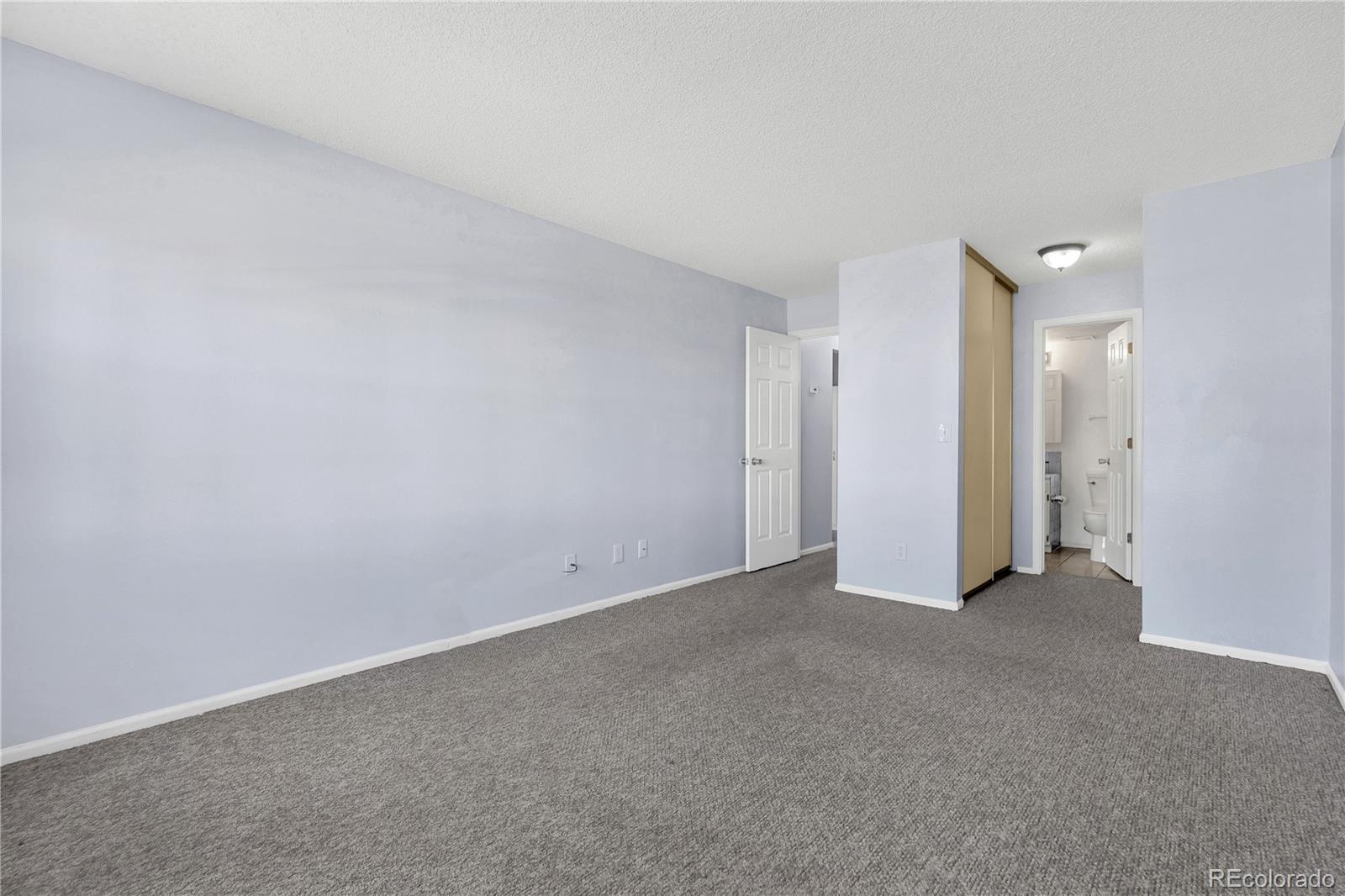 MLS Image #17 for 12524 e pacific circle,aurora, Colorado