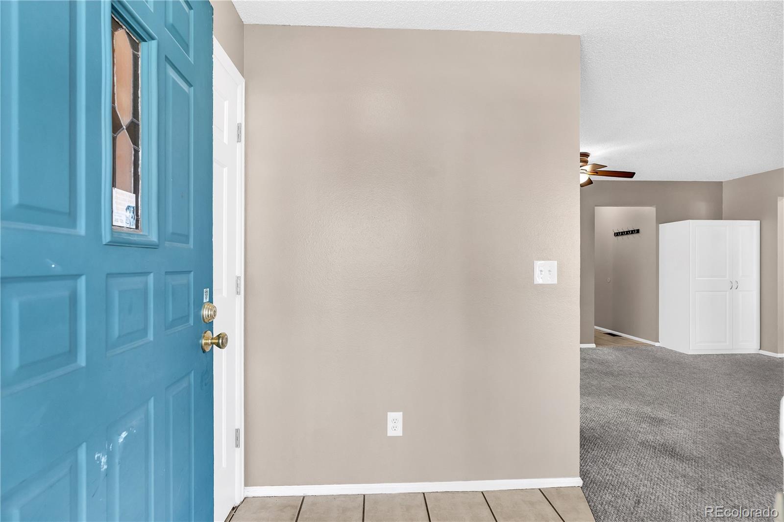 MLS Image #3 for 12524 e pacific circle,aurora, Colorado