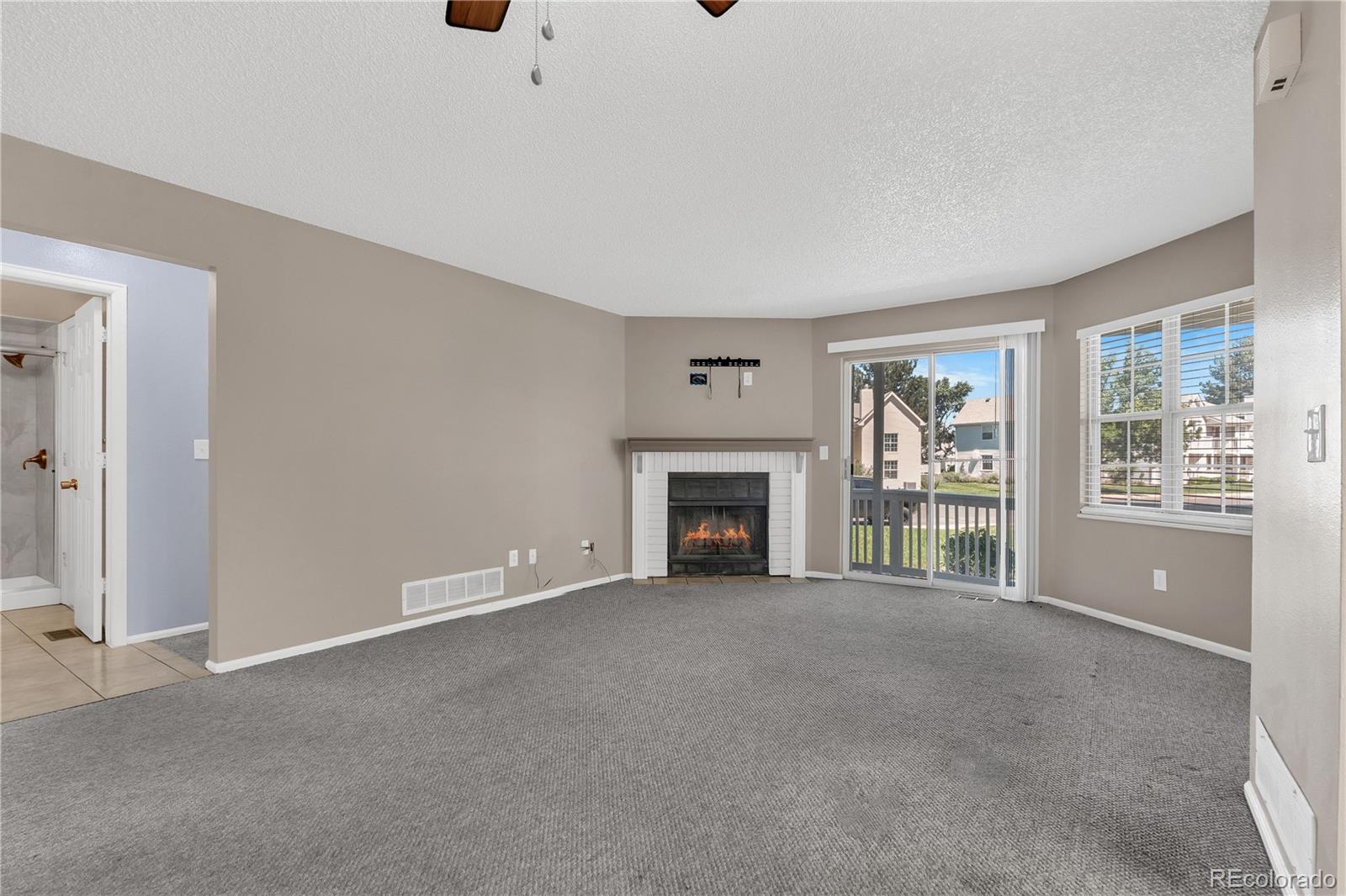 MLS Image #5 for 12524 e pacific circle,aurora, Colorado
