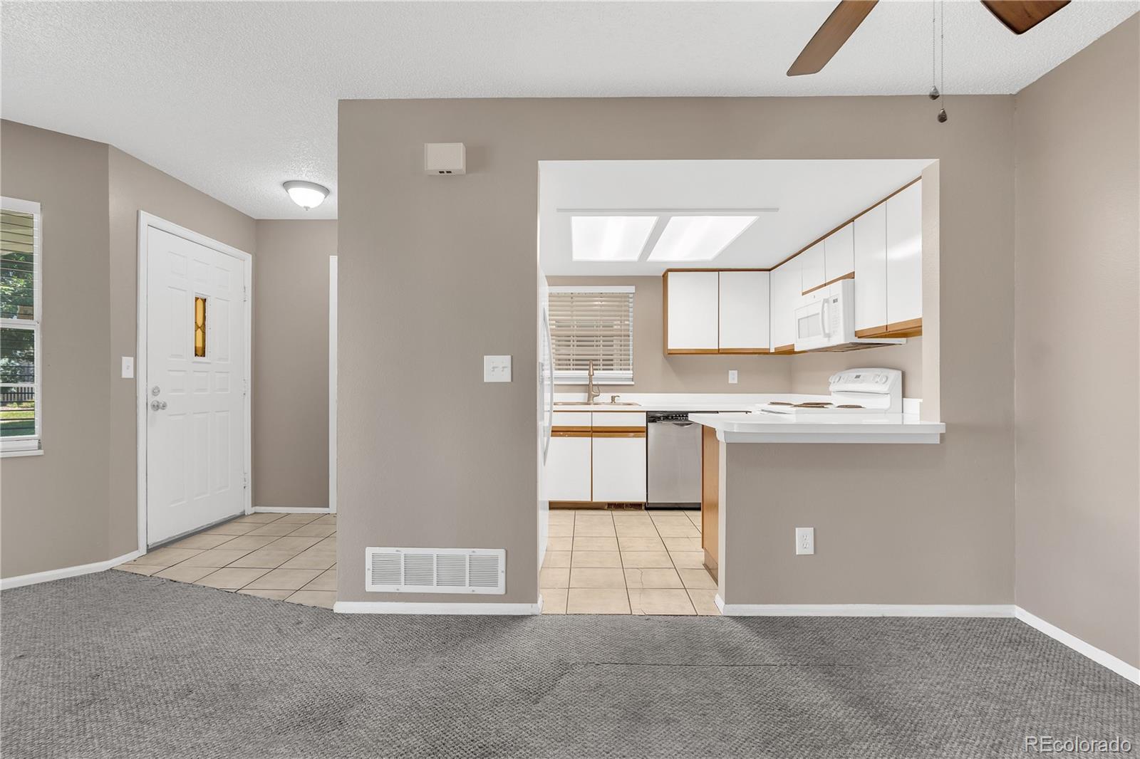 MLS Image #8 for 12524 e pacific circle,aurora, Colorado