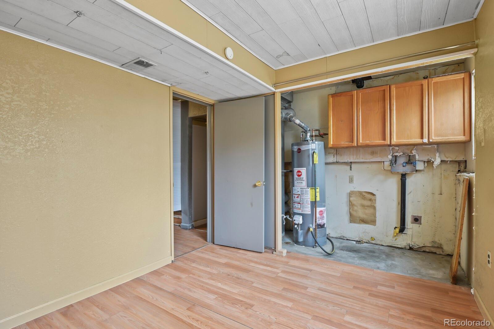 MLS Image #15 for 15977 e 17th place,aurora, Colorado